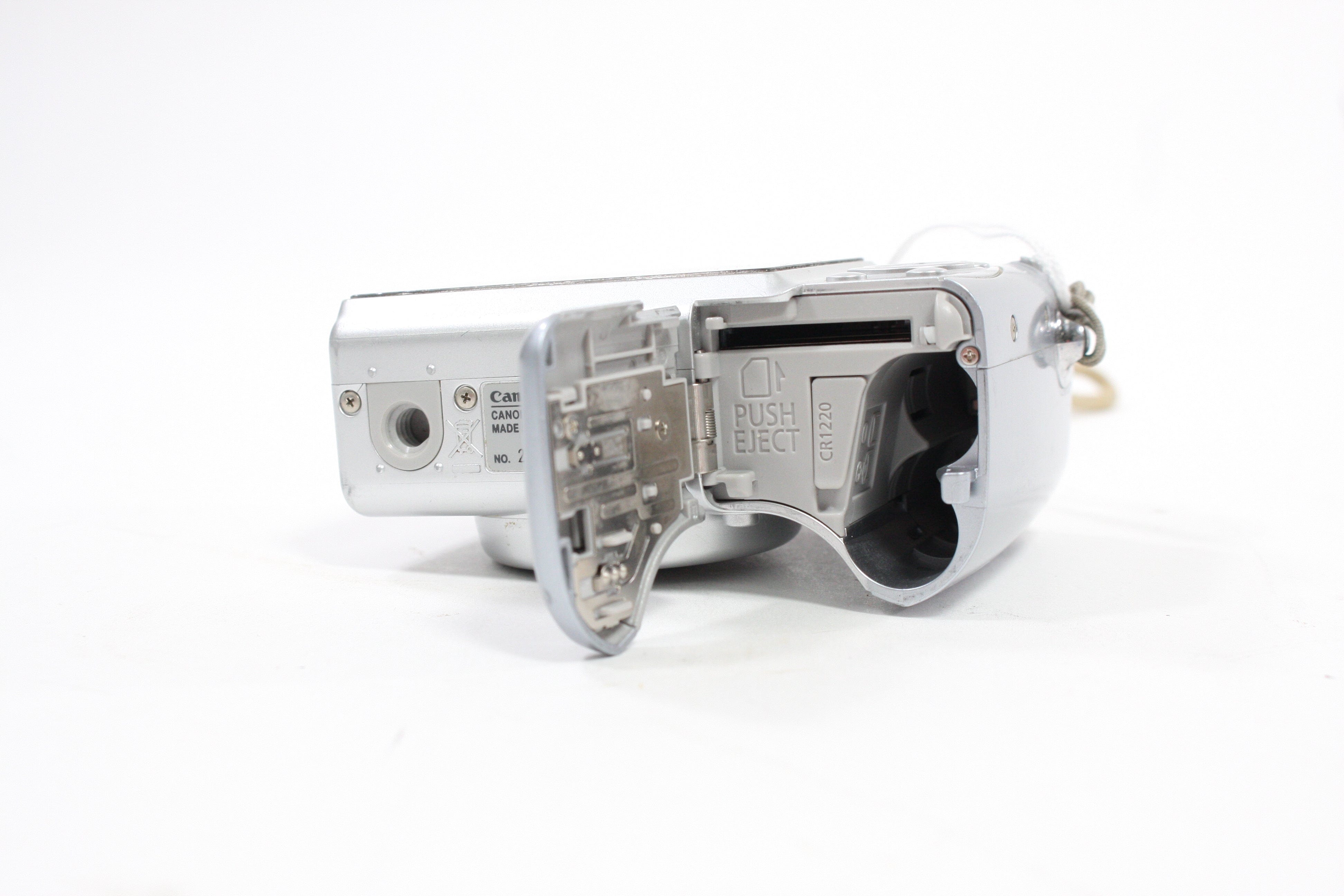 Canon PowerShot A540 Digital Point-and-Shoot 4x Zoom 6.0mp