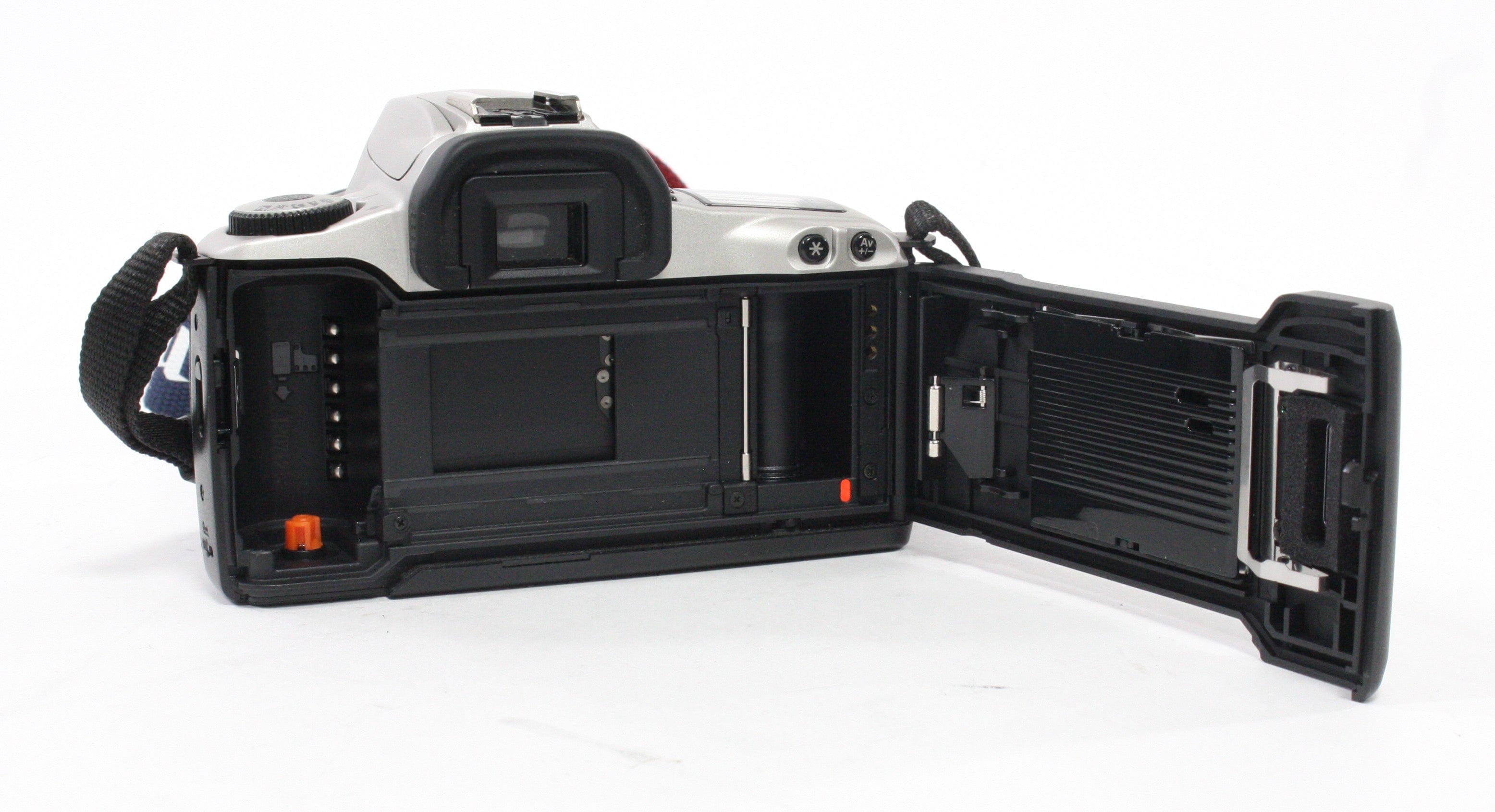 Canon Rebel 2000 35mm SLR Camera with 28-80mm f/3.5-5.6 II Lens