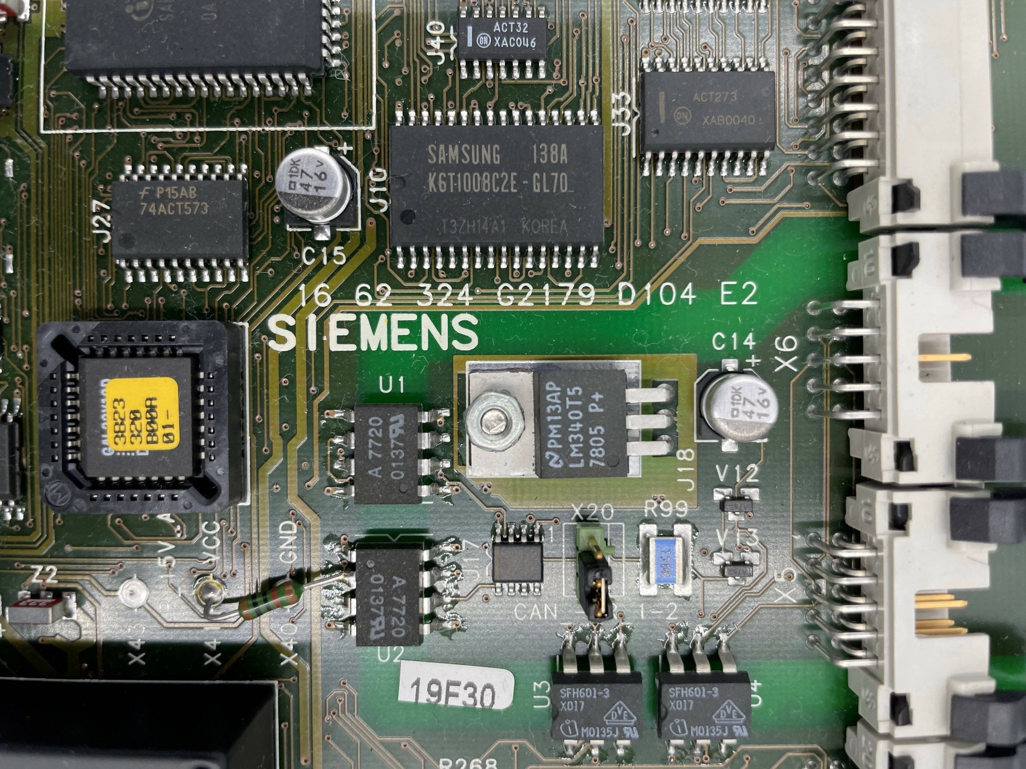 CONTROL CPU ESD D104 (1662324/01662324/1P1662324 SIEMENS