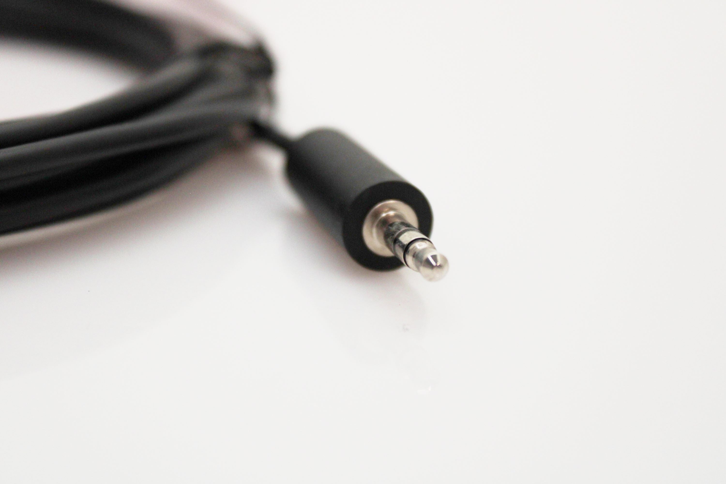 Dell 4R3WX_NEW Reset Cable DB9 to 3.5MM