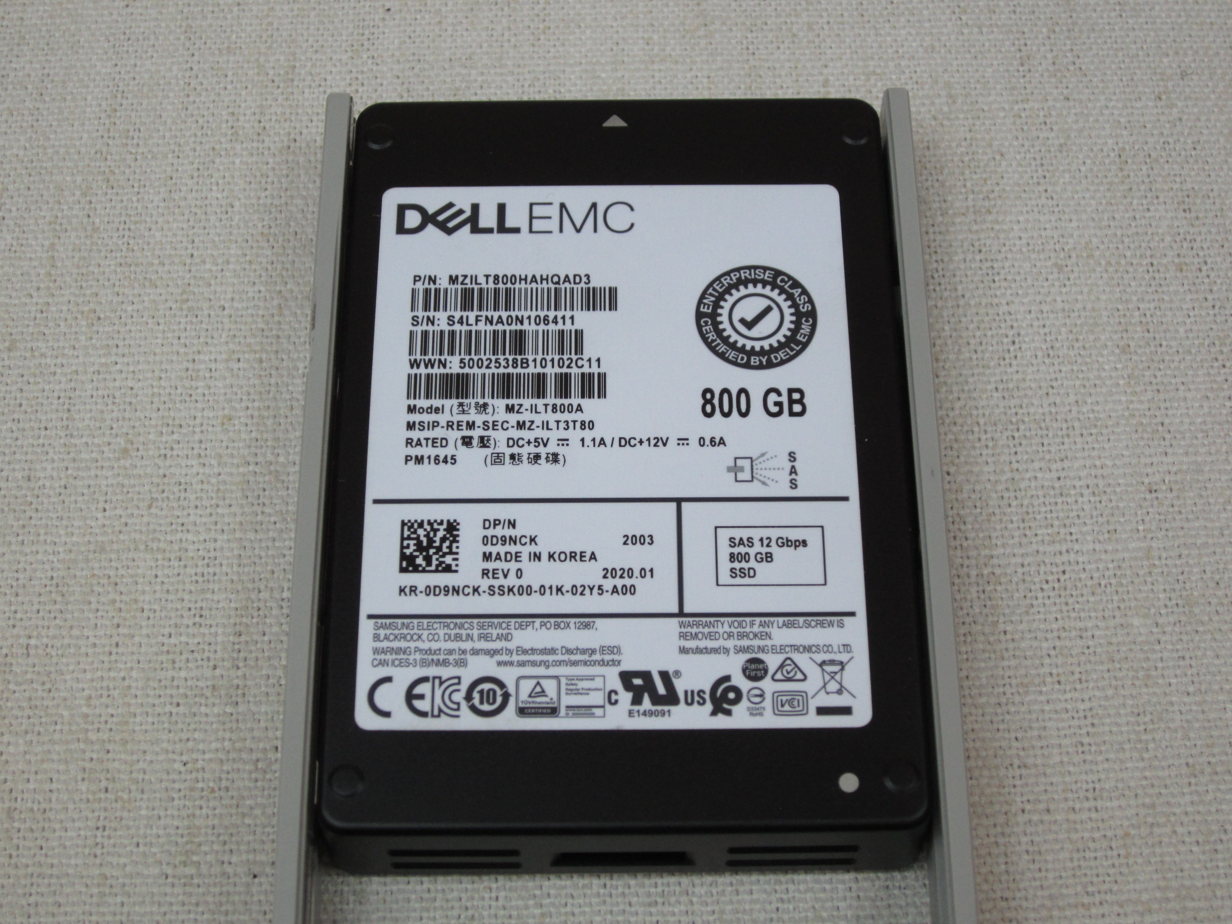 Dell D9NCK 800GB 12Gb/s 2.5" TLC Mix Use SSD PM1645 MZ-ILT800A