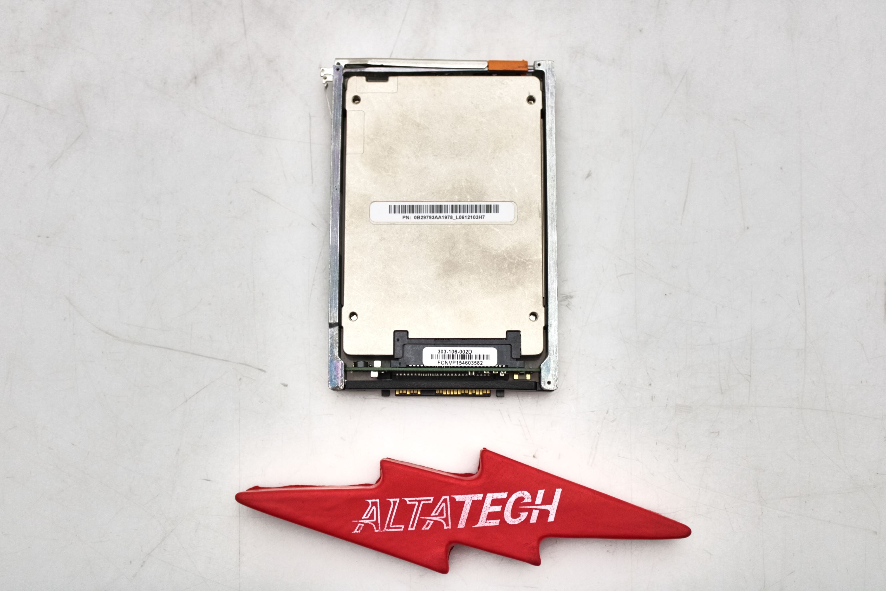 EMC 005051157 1.6TB SSD SAS 2.5 6G VMAX 100K
