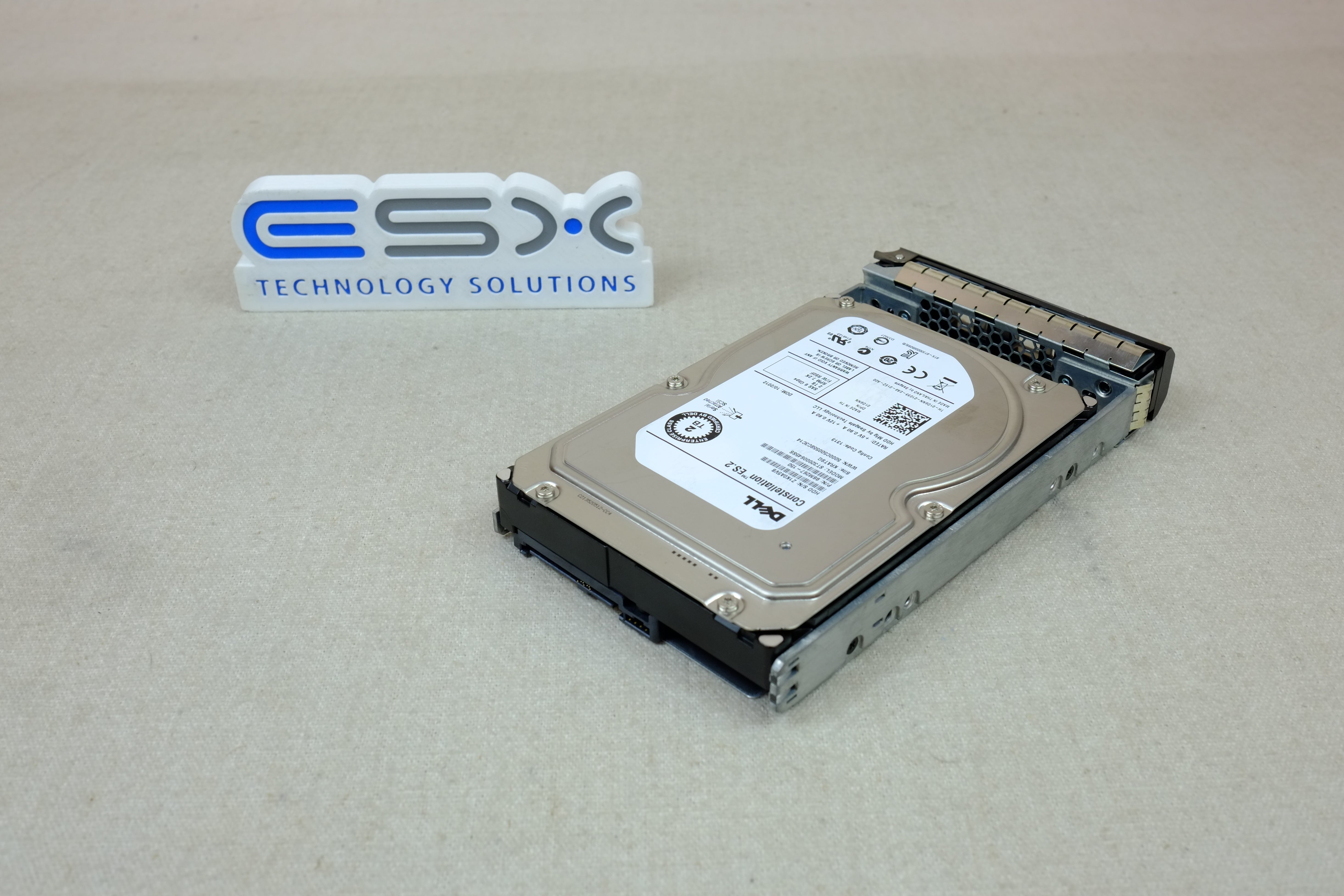 Dell 1D9NN 2TB 7.2k 6Gb/s 3.5” SAS Hard Drive w/ Tray Seagate ST32000645SS