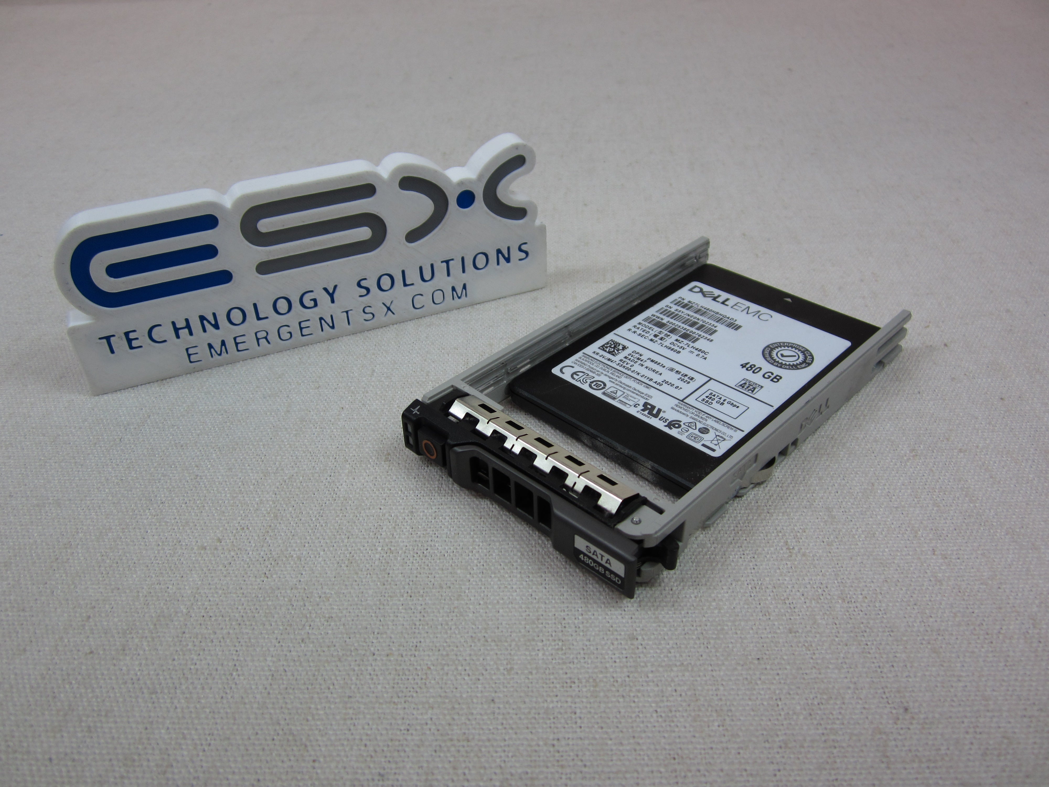 Dell VJM47 480GB 6Gb/s 2.5" SATA RI TLC SSD Samsung PM883a MZ-7LH480C 13G Tray