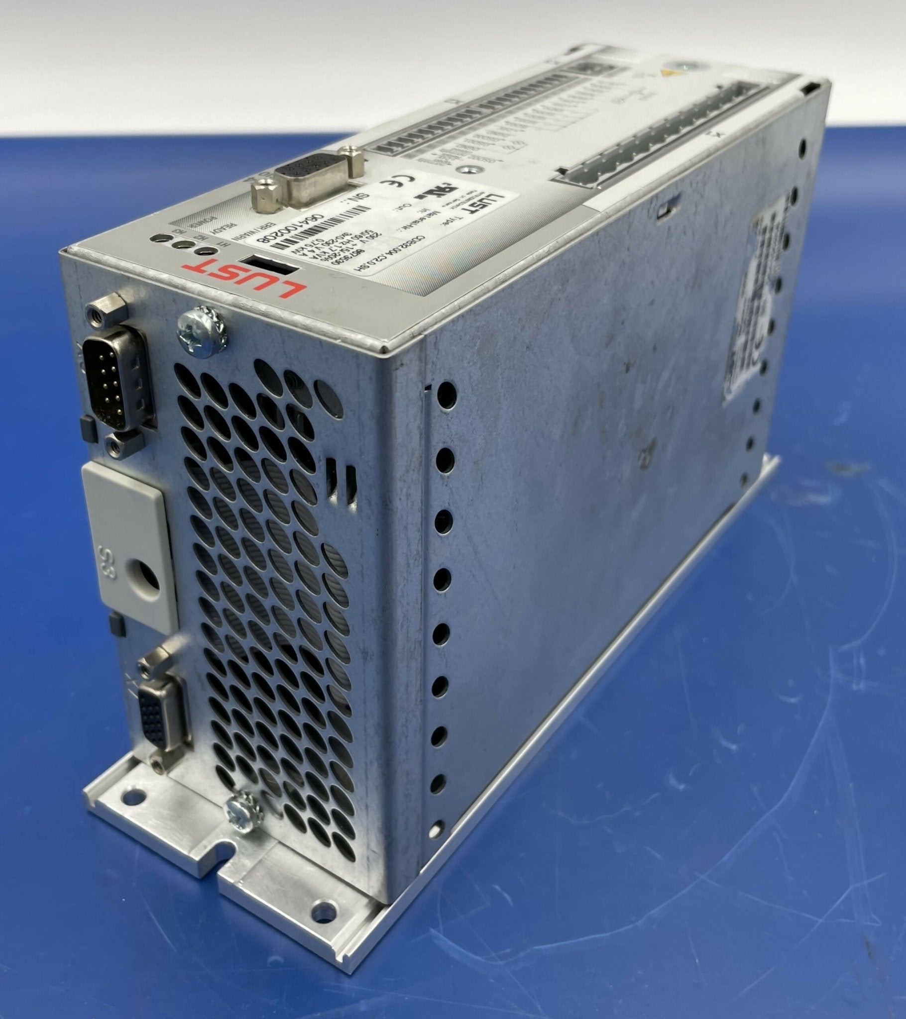 FREQUENCY INVERTER CDB32.004 1.7K VA (8673530/08673530 SIEMENS/LUST