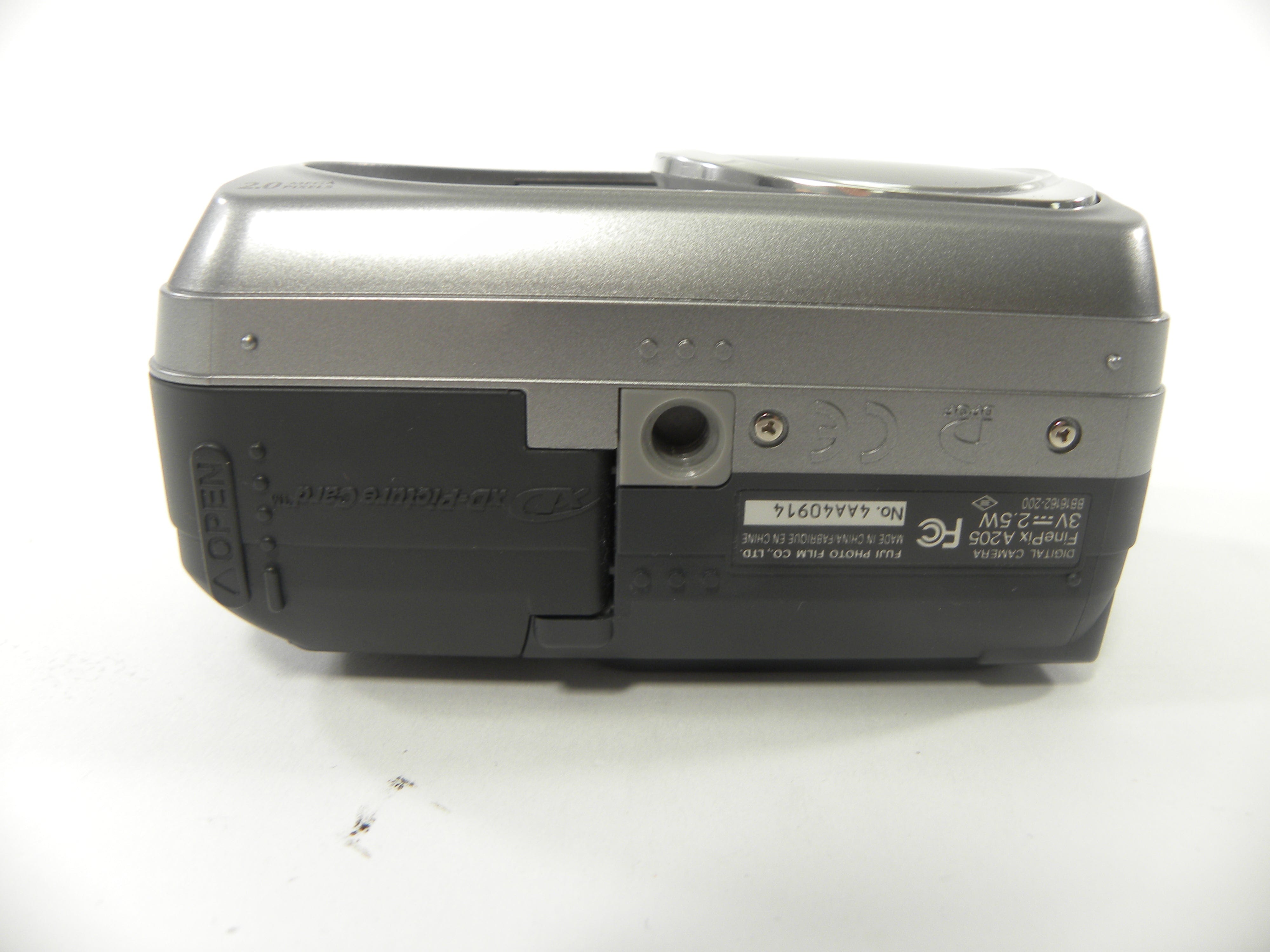 Fujifilm Fine Pix A205 2.0mp Digital Camera