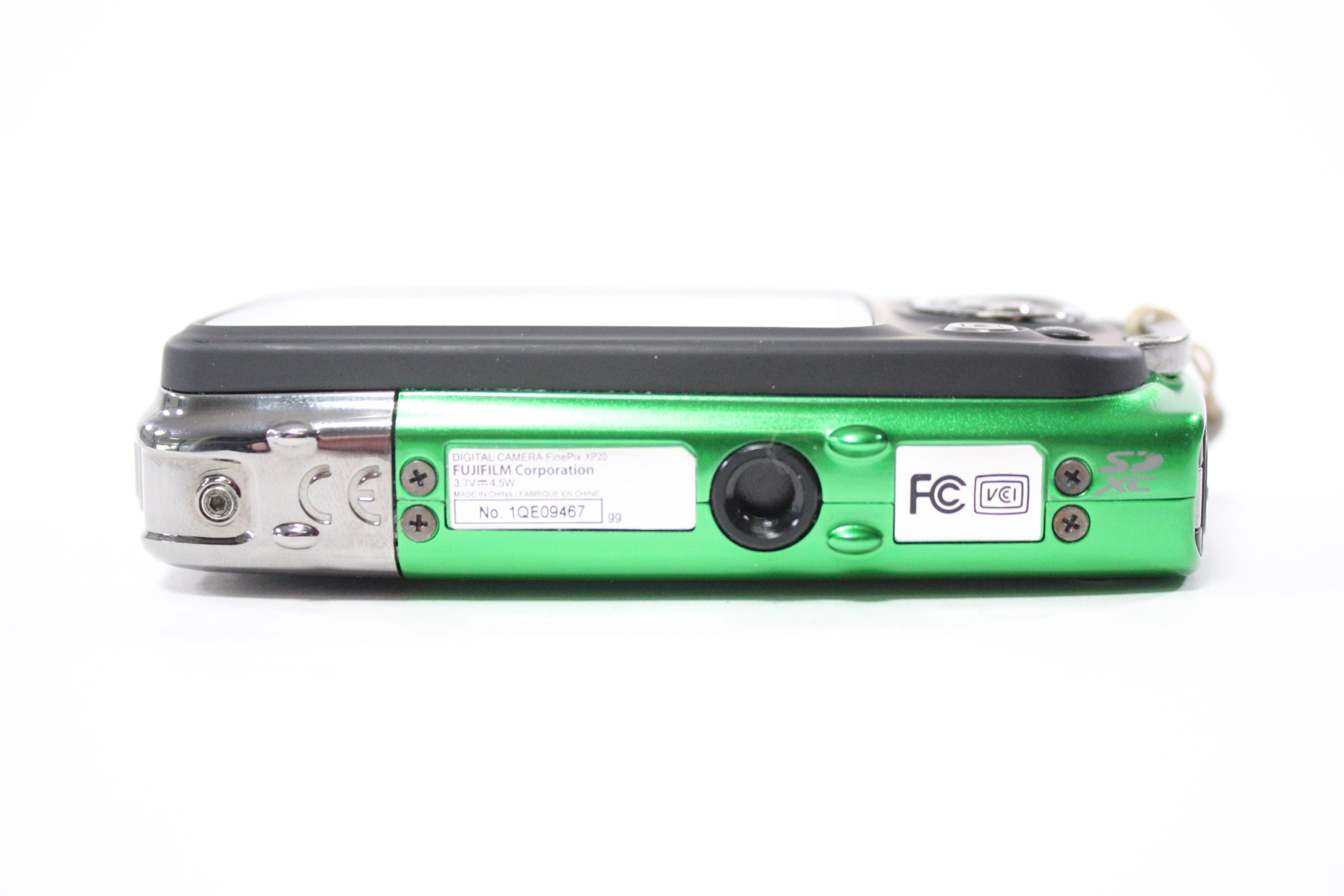 Fujifilm Finepix XP20 Digital Point and Shoot Camera 5x Zoom 14.2mp (Green)