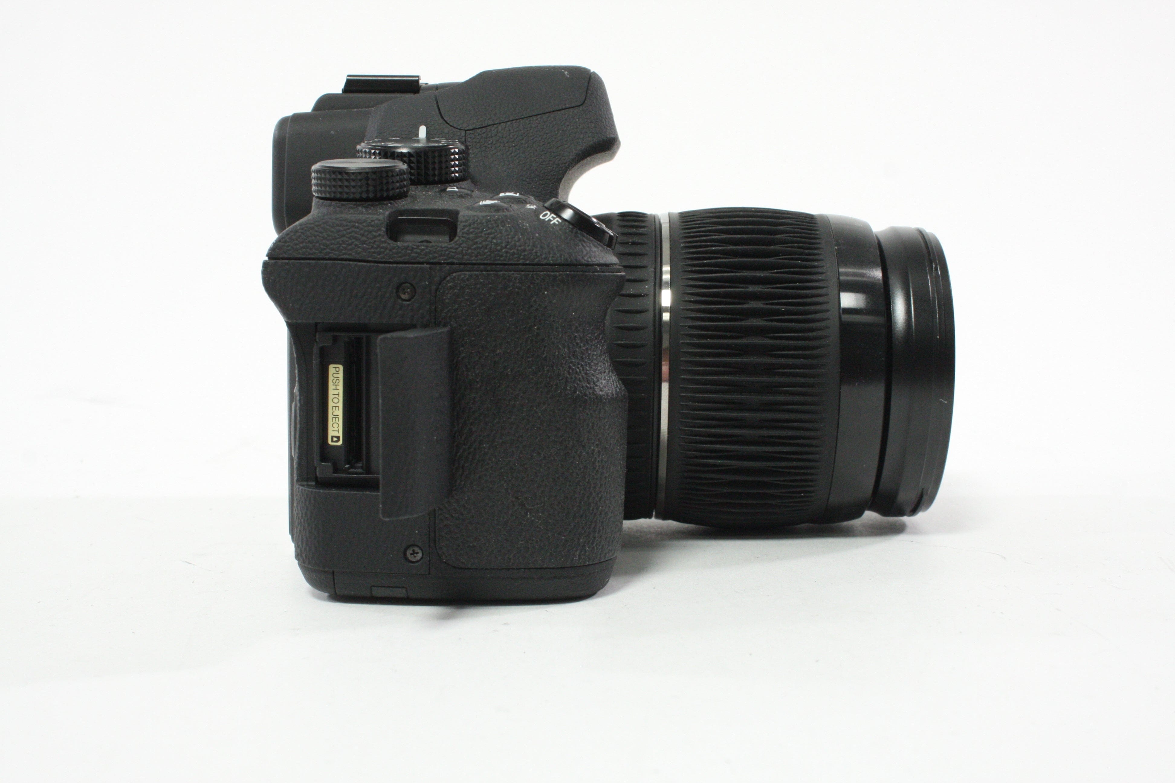 Fujifilm X-S1 Digital Camera with Super EBC 26x Zoom Lens 12.0mp