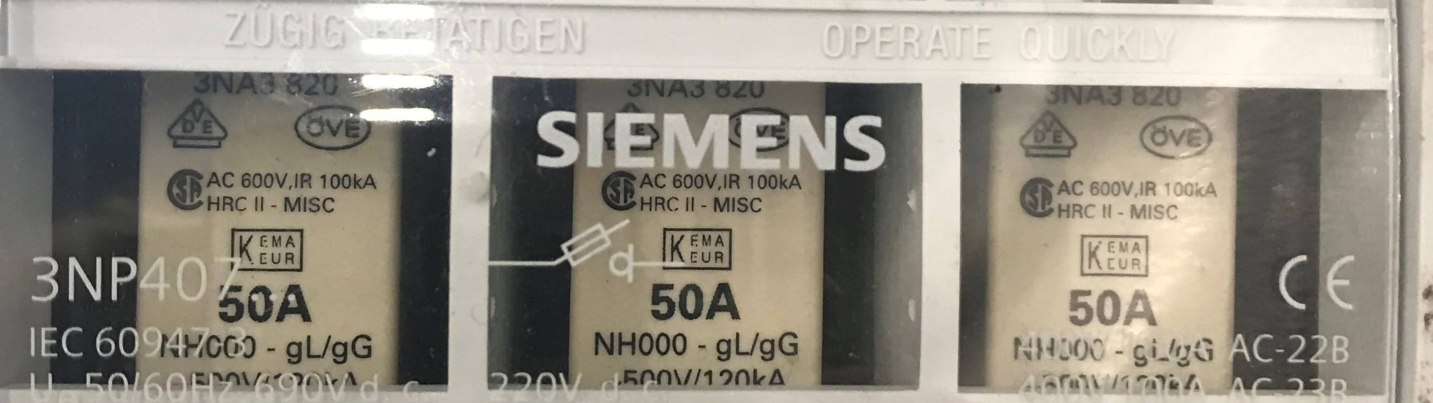 Fuse Holder/Fuses (3ZX1012NP402AA1/3NP407 Siemens