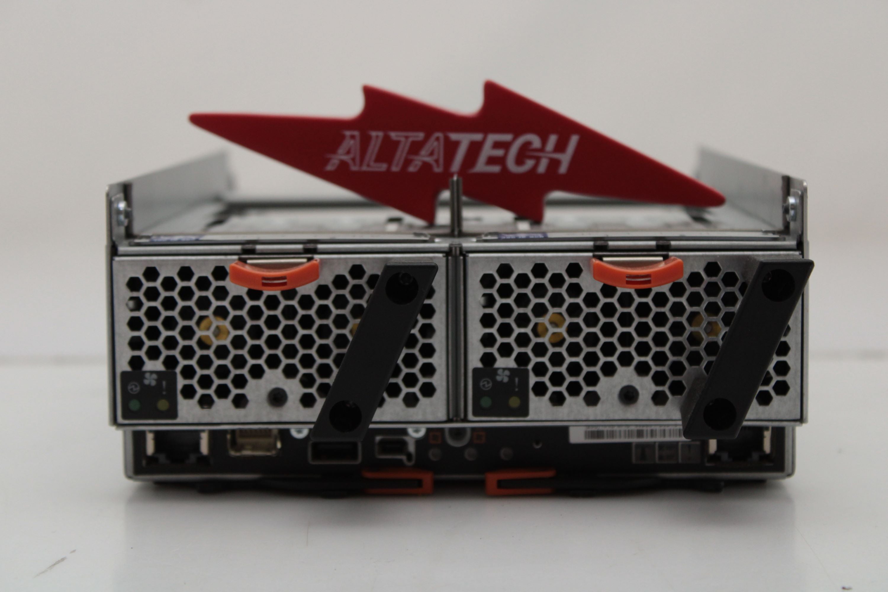 IBM 01EK070 9843-AE2 FLASHSYSTEM CANNISTER