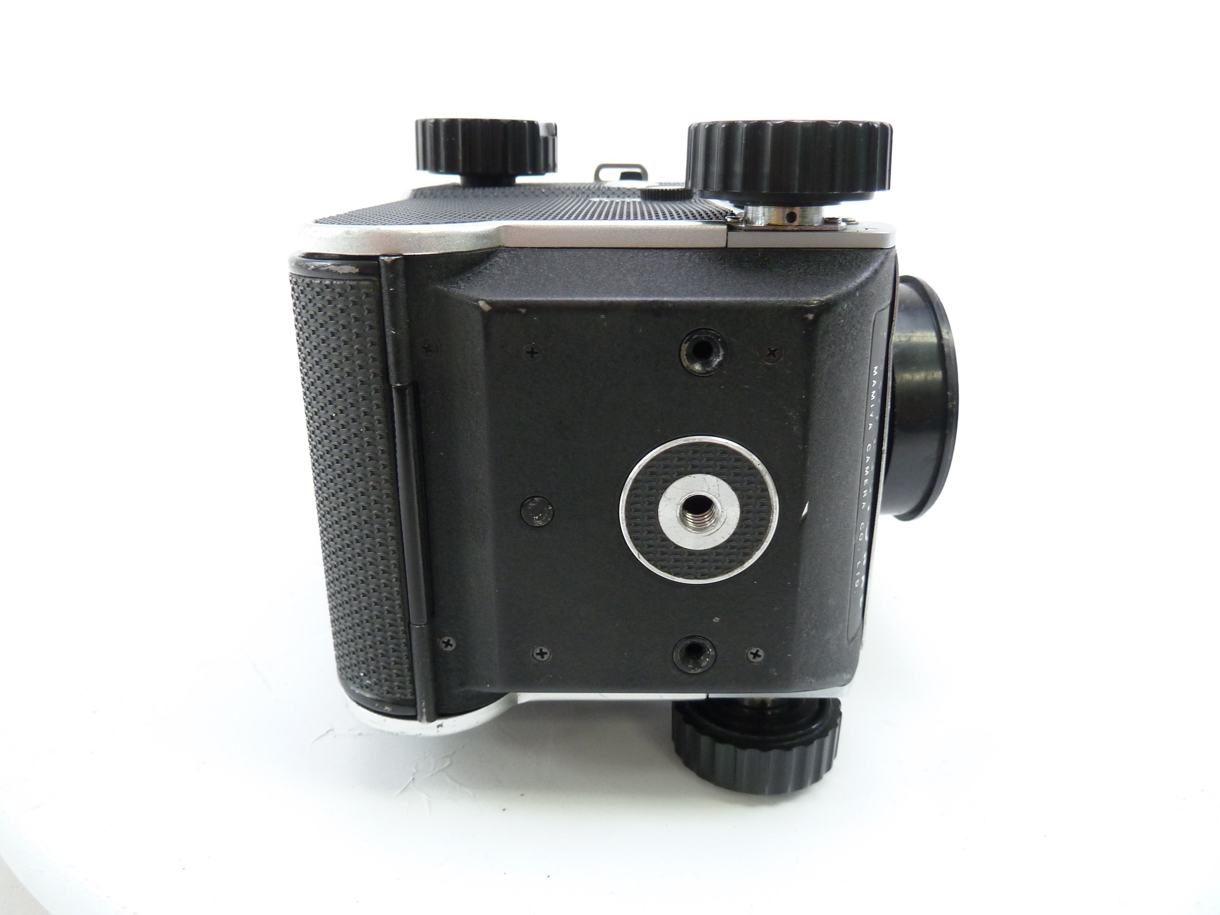 Mamiya C220 Outfit with 80MM F2.8 Lens and WLF