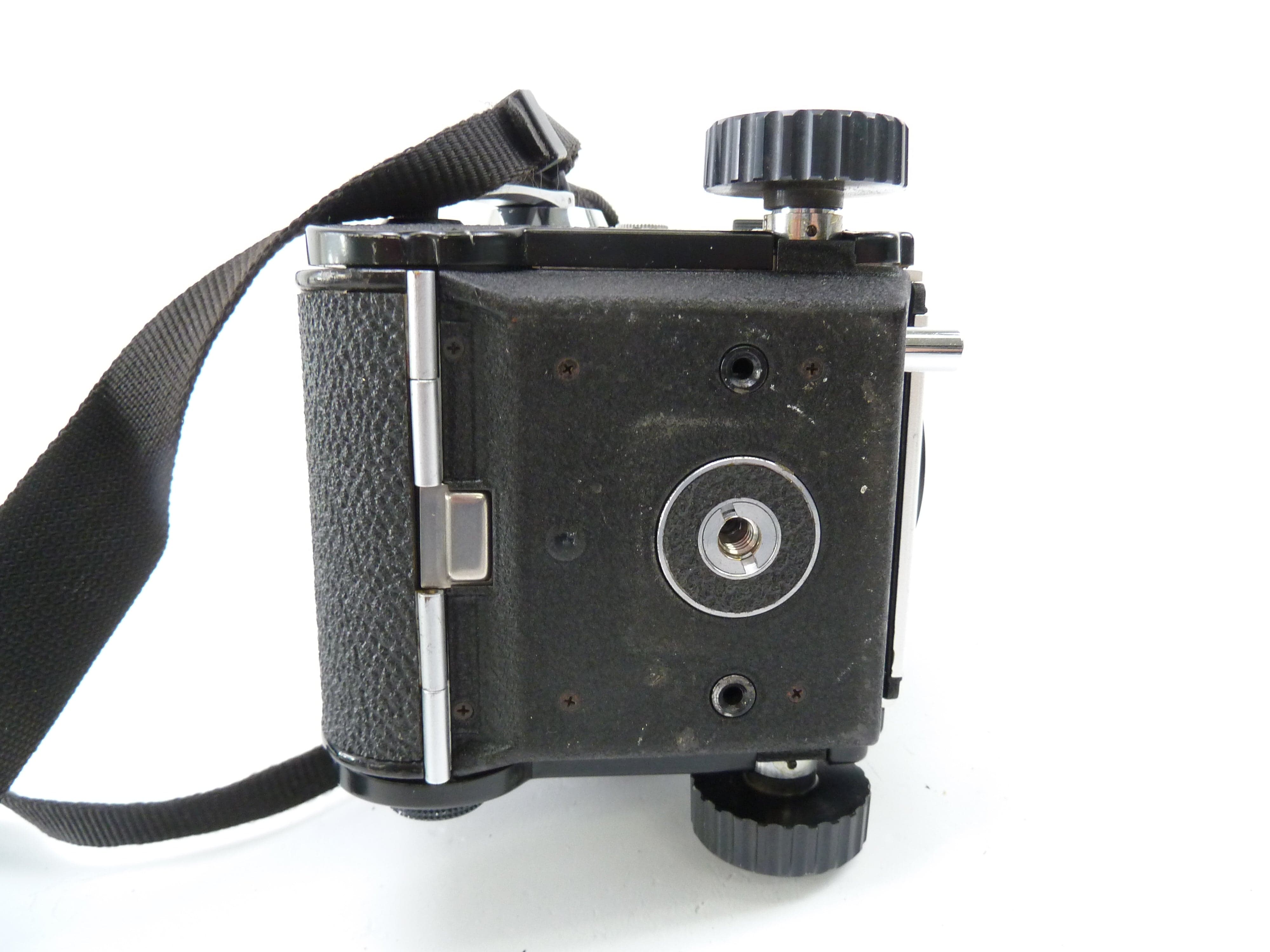 Mamiya C330 Kit with 80MM f2.8 Blue Dot Lens and Waist Level Finder