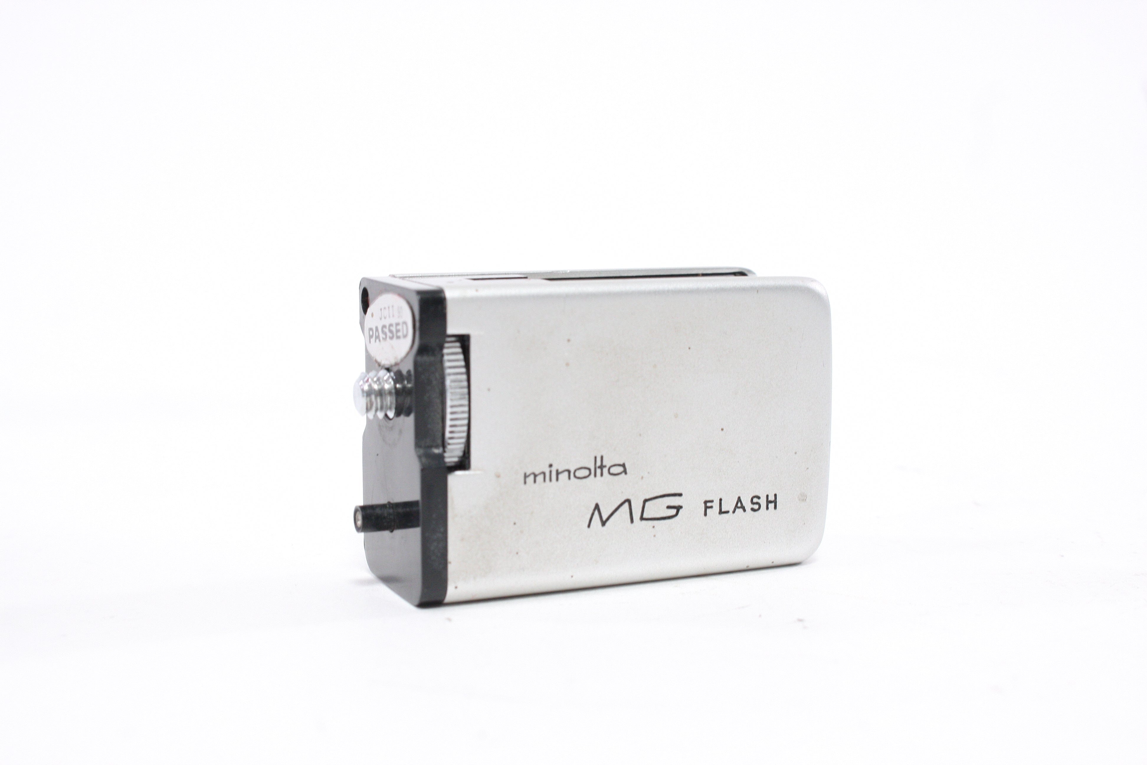 Minolta-16 MG Submianiture Camera