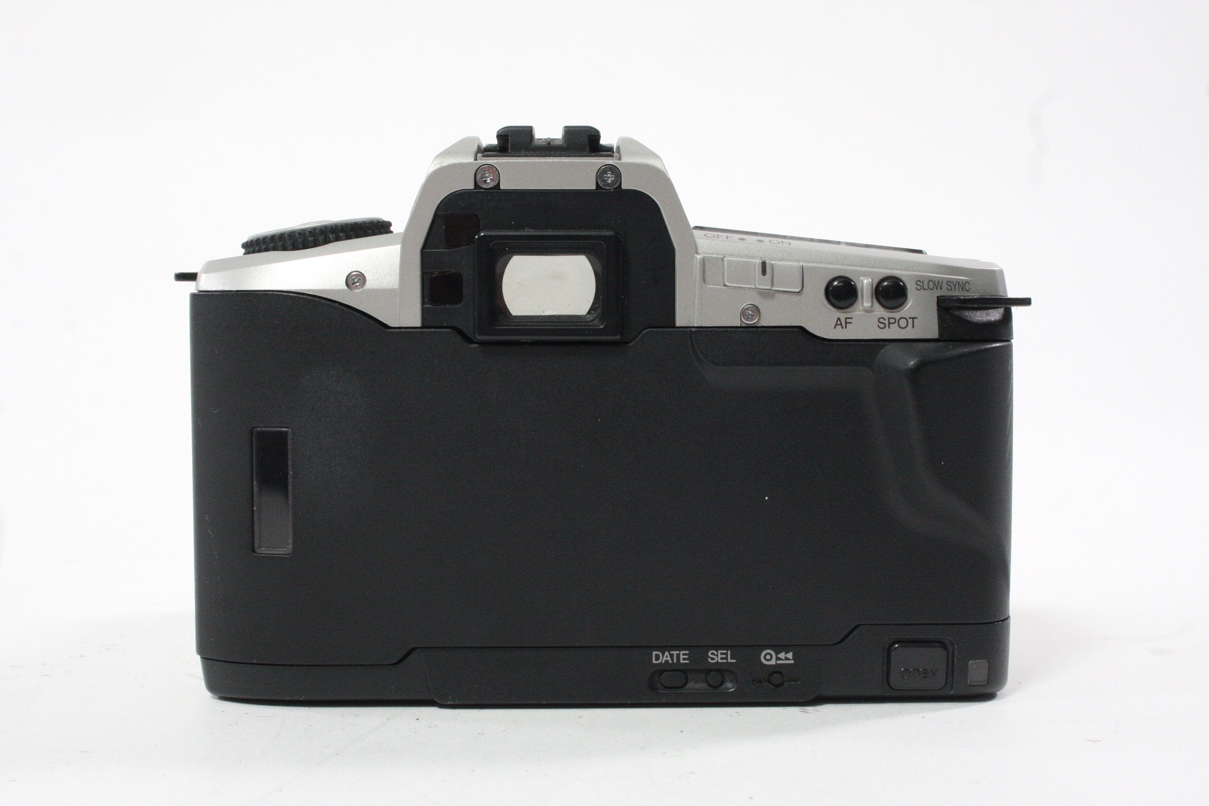 Minolta Maxxum 5 35mm SLR Camera with 50mm f/1.7 Lens