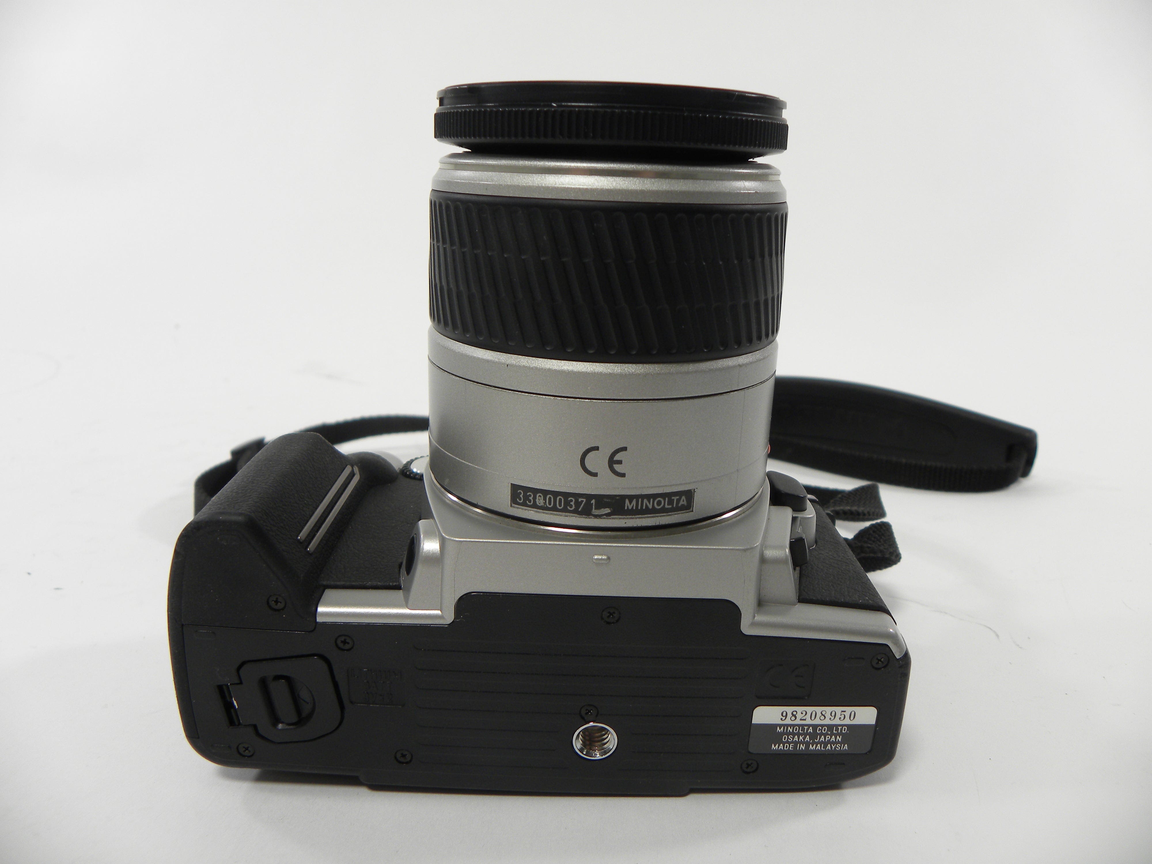 Minolta Maxxum 5 35mm SLR w/AF Zoom 28-80mm f3.5-5.6D