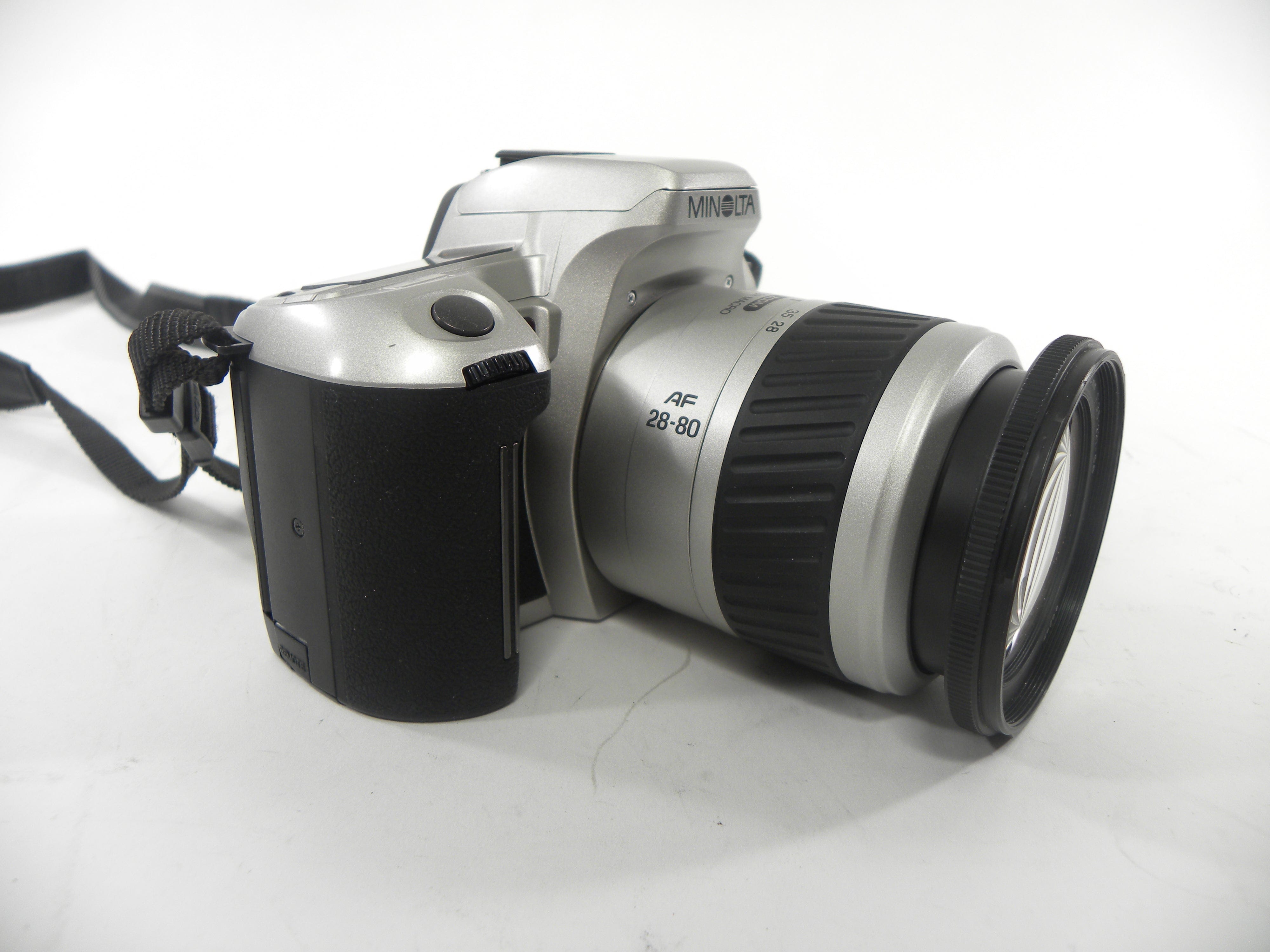 Minolta Maxxum XTsi 35mm SLR w/Maxxum AF 28-80mm f3.5-5.6