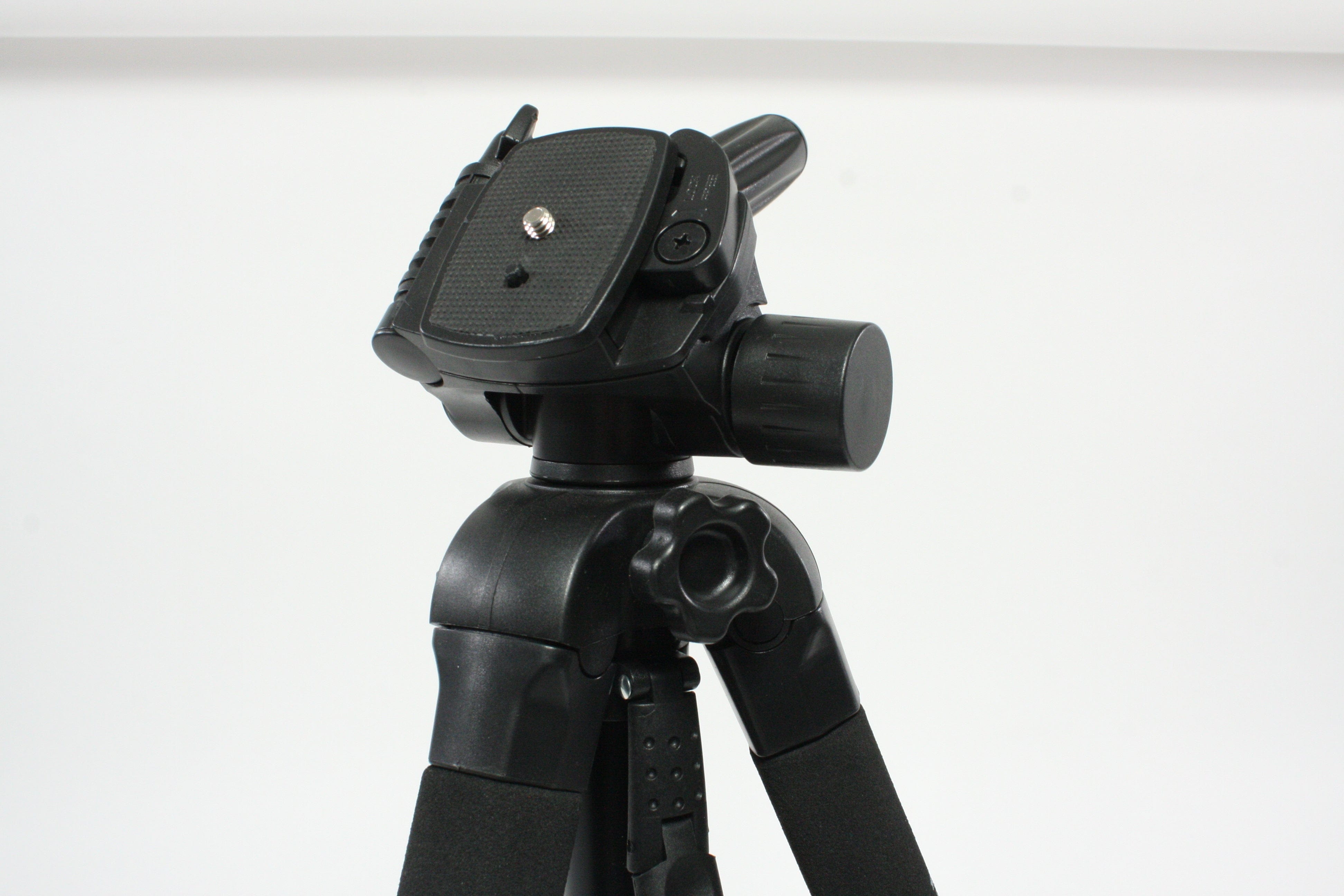 Neewer SAB264 Tripod with Quick Release