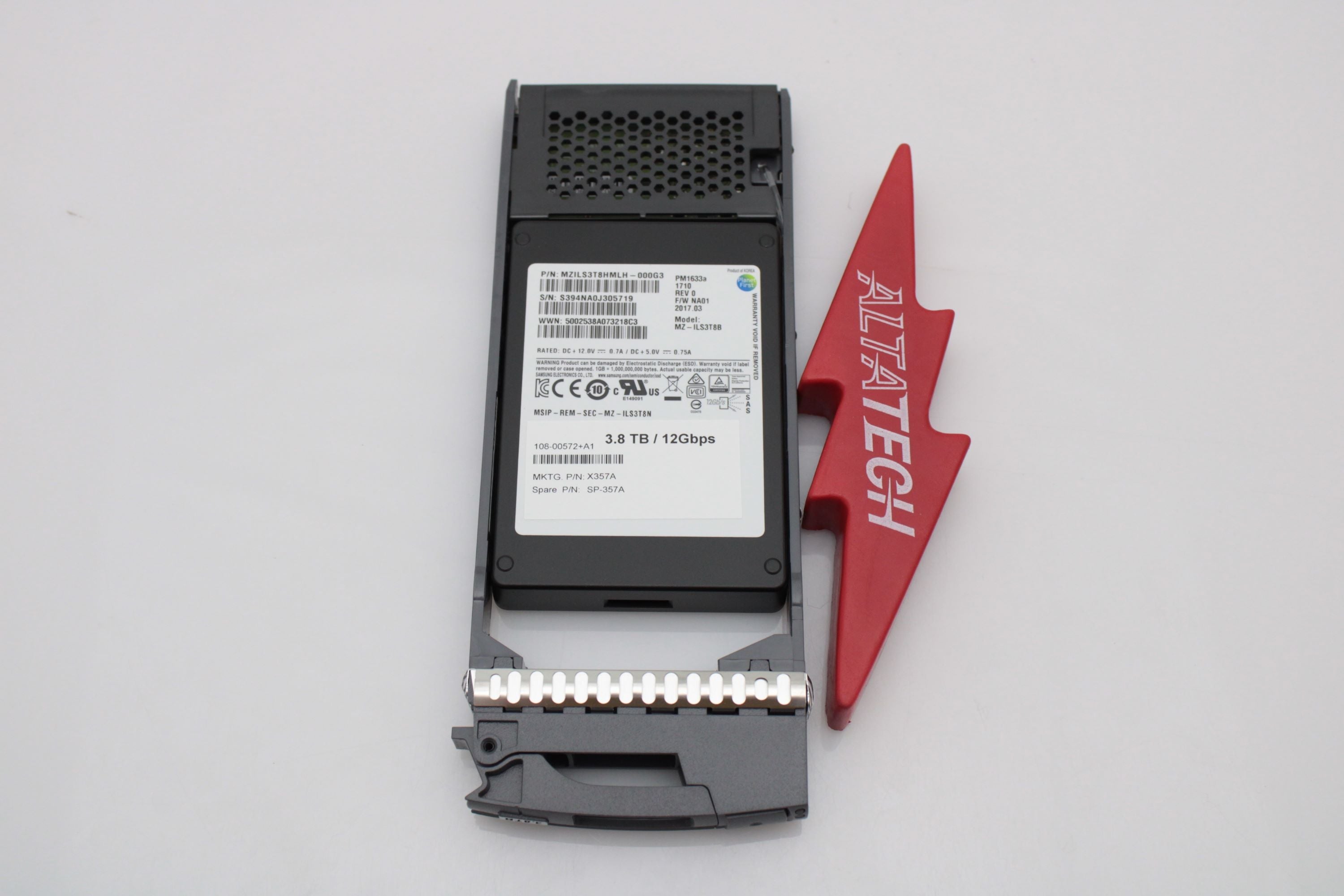 NetApp 108-00572 3.8TB 12G SSD DS224C