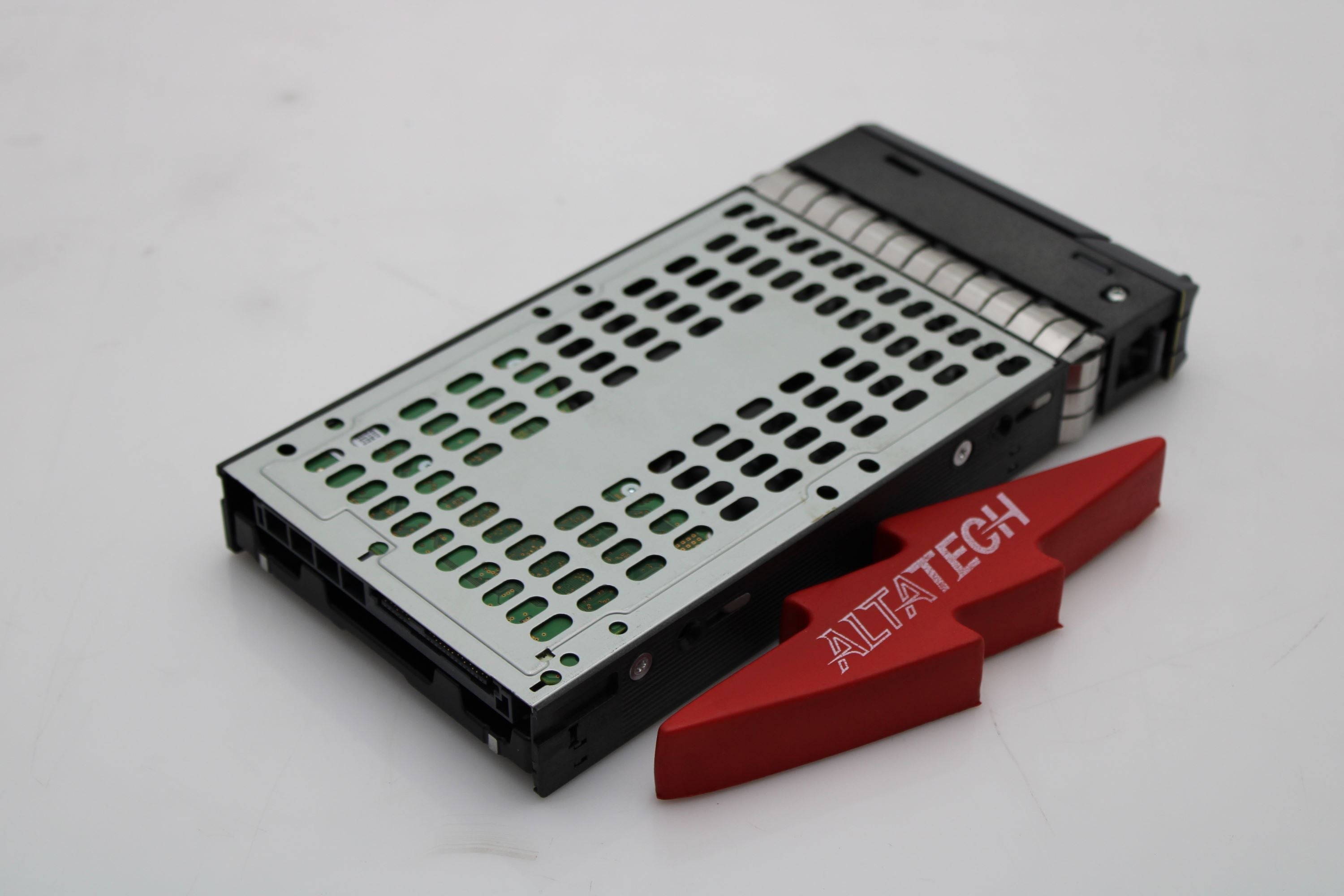 NetApp X318A-R6 8TB SAS HDD - Side View | Alo Tech Solutions