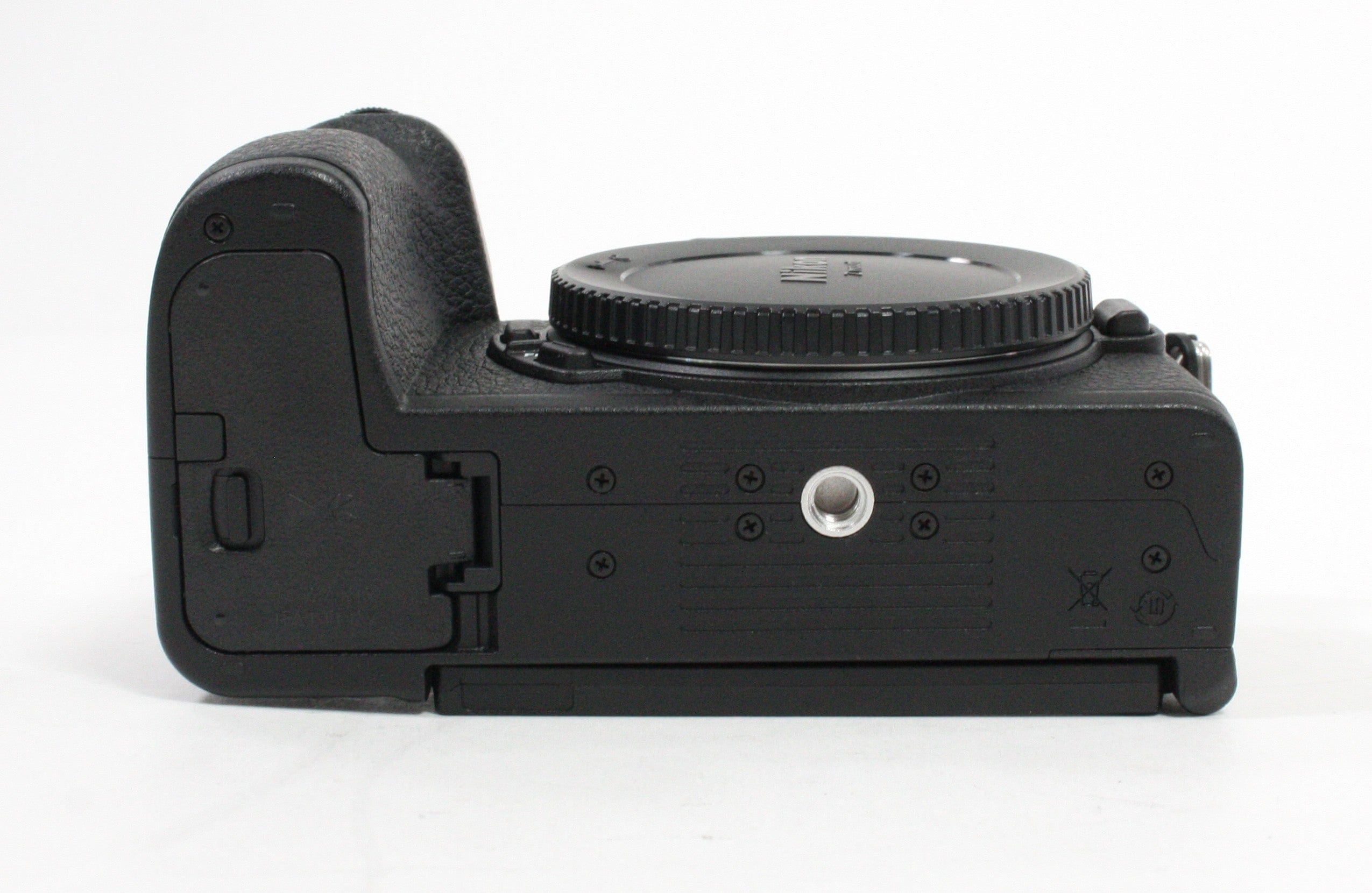 Nikon 250II Mirrorless Digital Camera with Shutter Count ONLY 52. Includes 2 Lens Kit (see description).