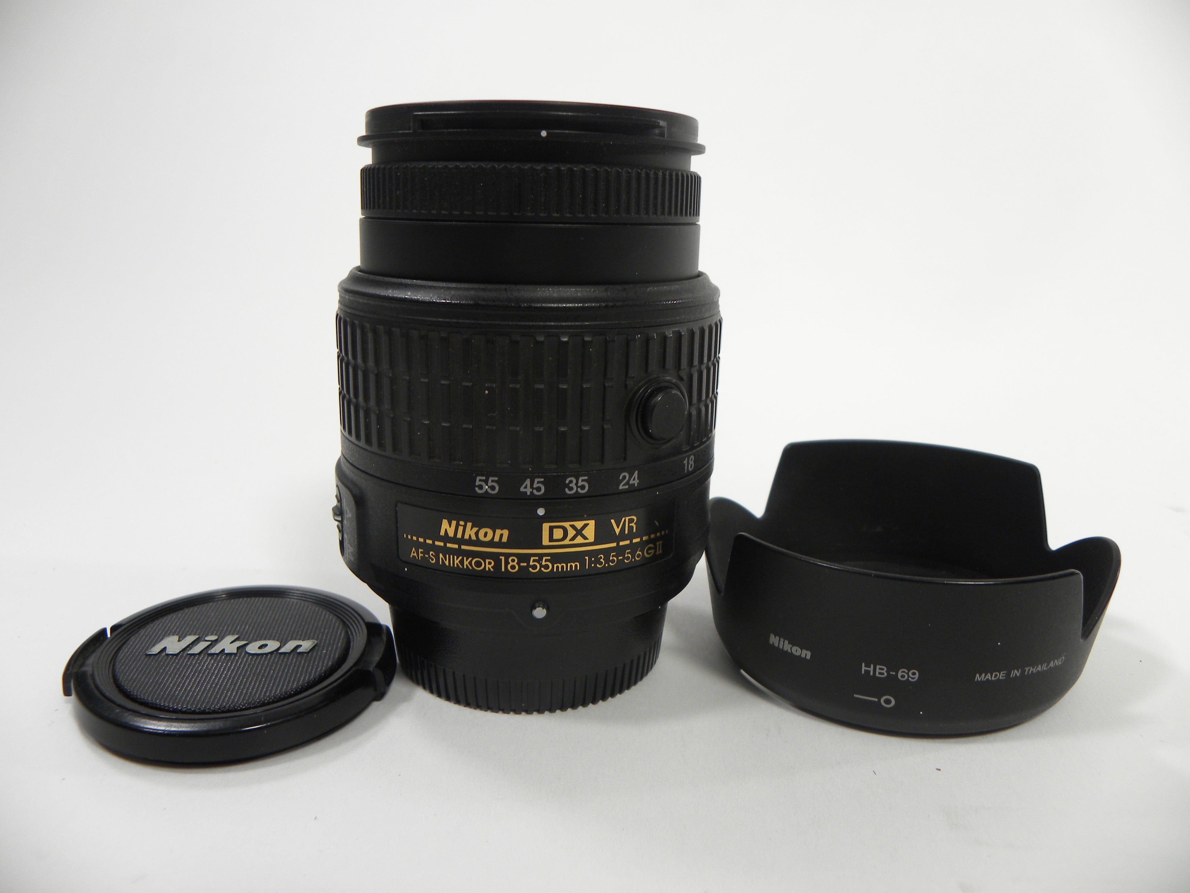 Nikon AF-S Nikkor DX VR 18-55mm f3.5-5.6G II