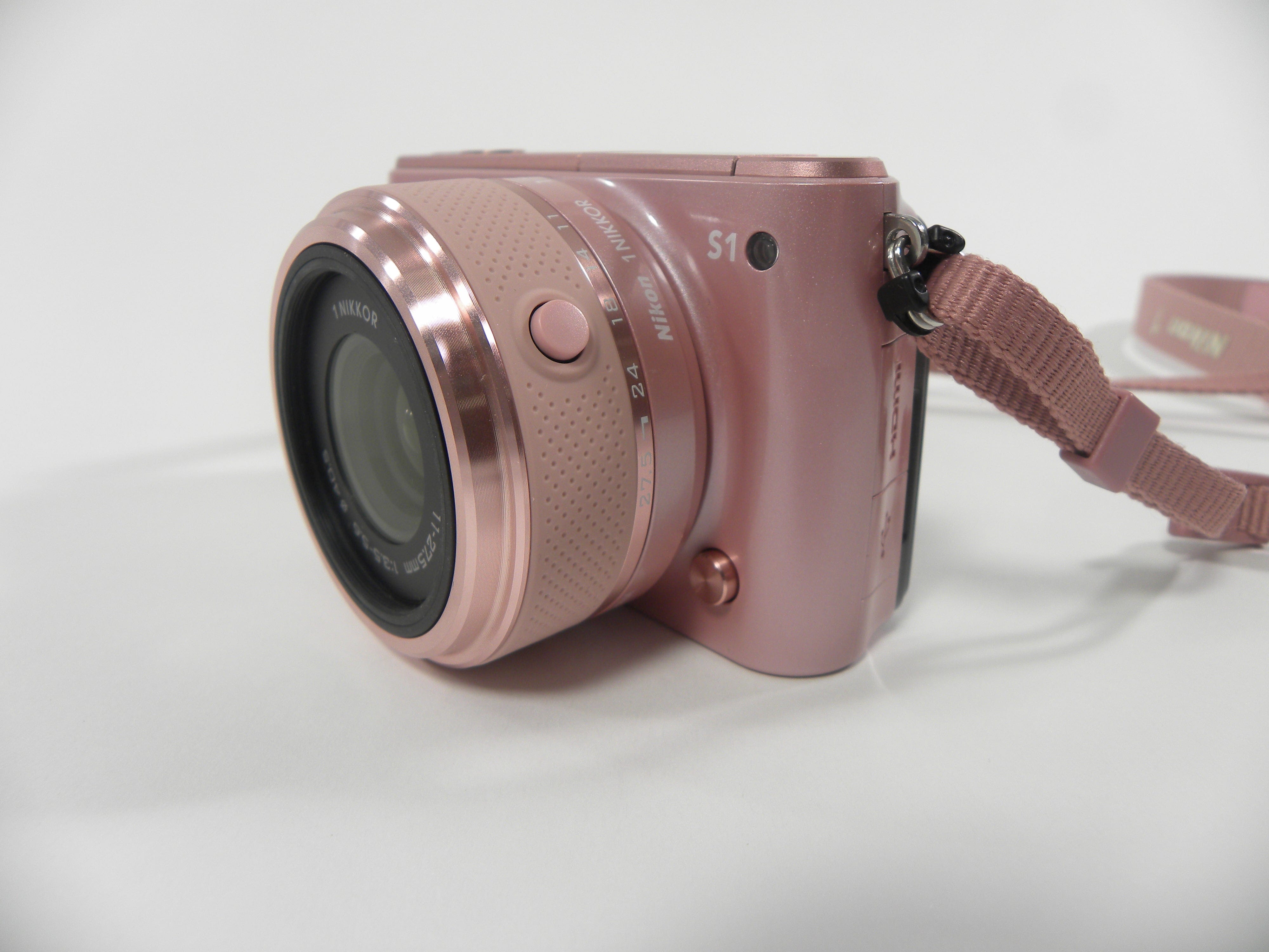 Nikon Coolpix 1 S1 10.1mp Digital Mirrorless w/11-27.5 f3.5-5.6 lens (Pink)