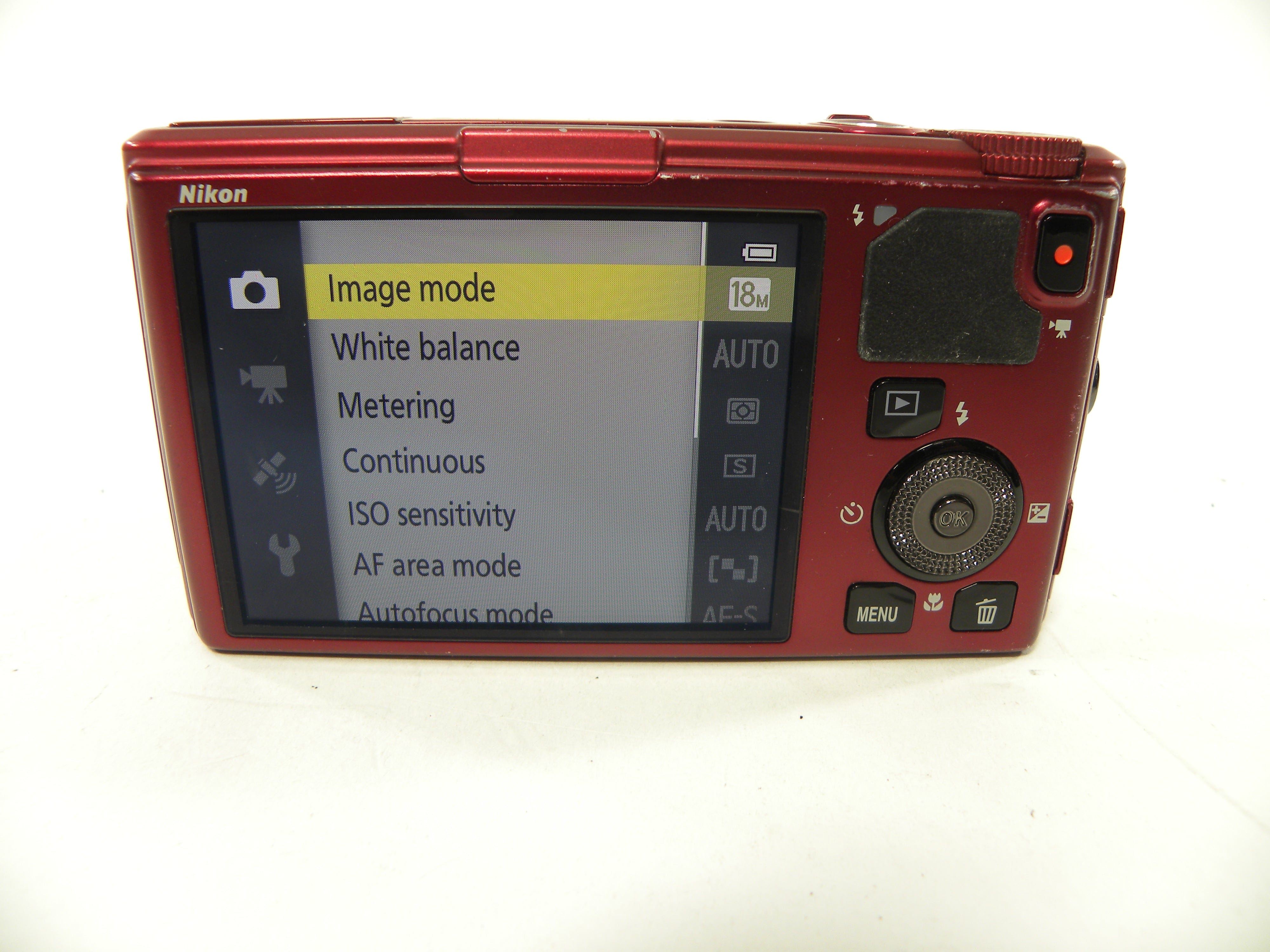 Nikon Coolpix S9500 18.1mp Digital Camera Full HD