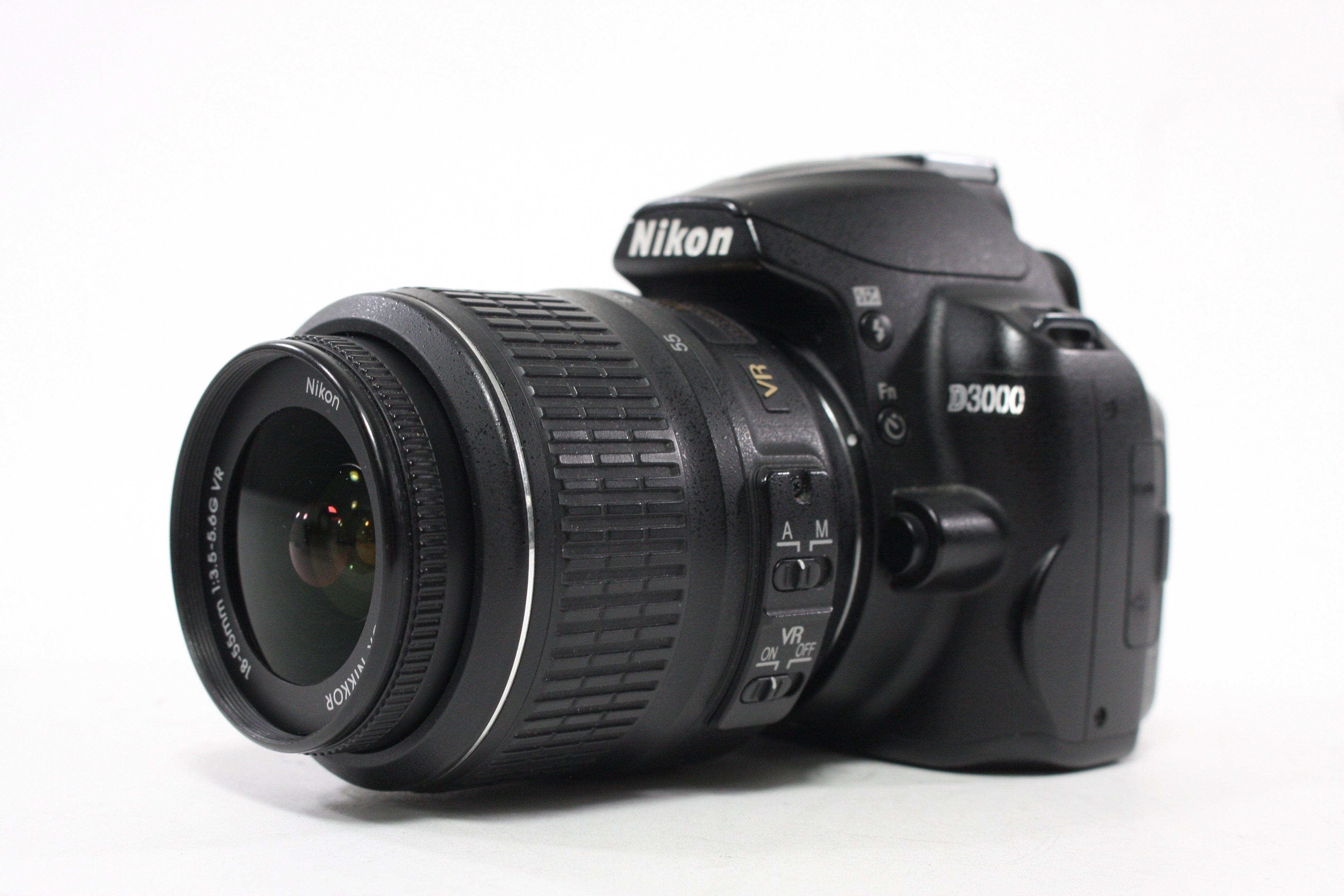 Nikon D3000 DLSR Camera with 18-55mm f/3.5-5.6G Lens with Shutter Count 8,795