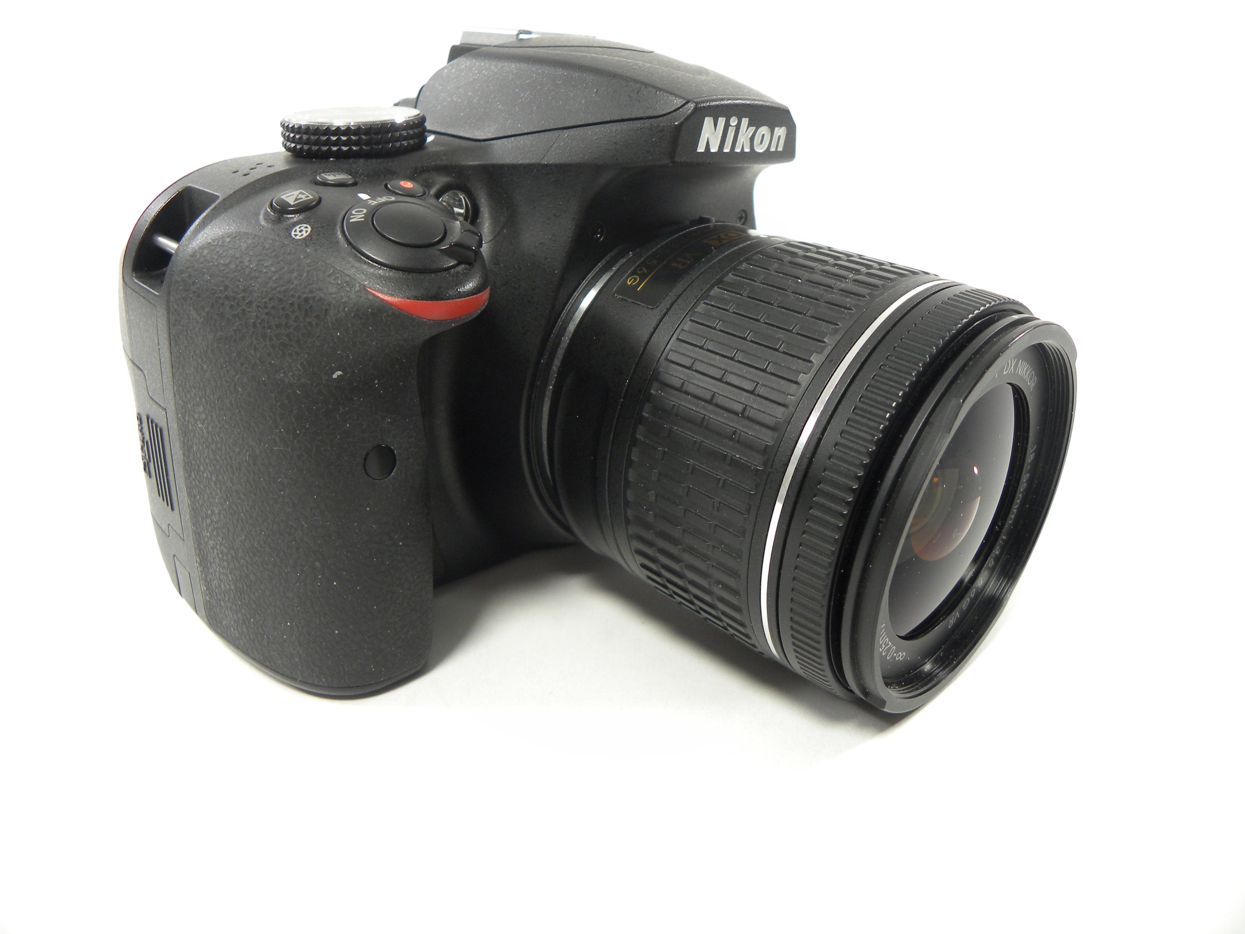 Nikon D3400 24.2mp Digital SLR w/AF-P 18-55 DX VR Lens Shutter Ct. 2,881