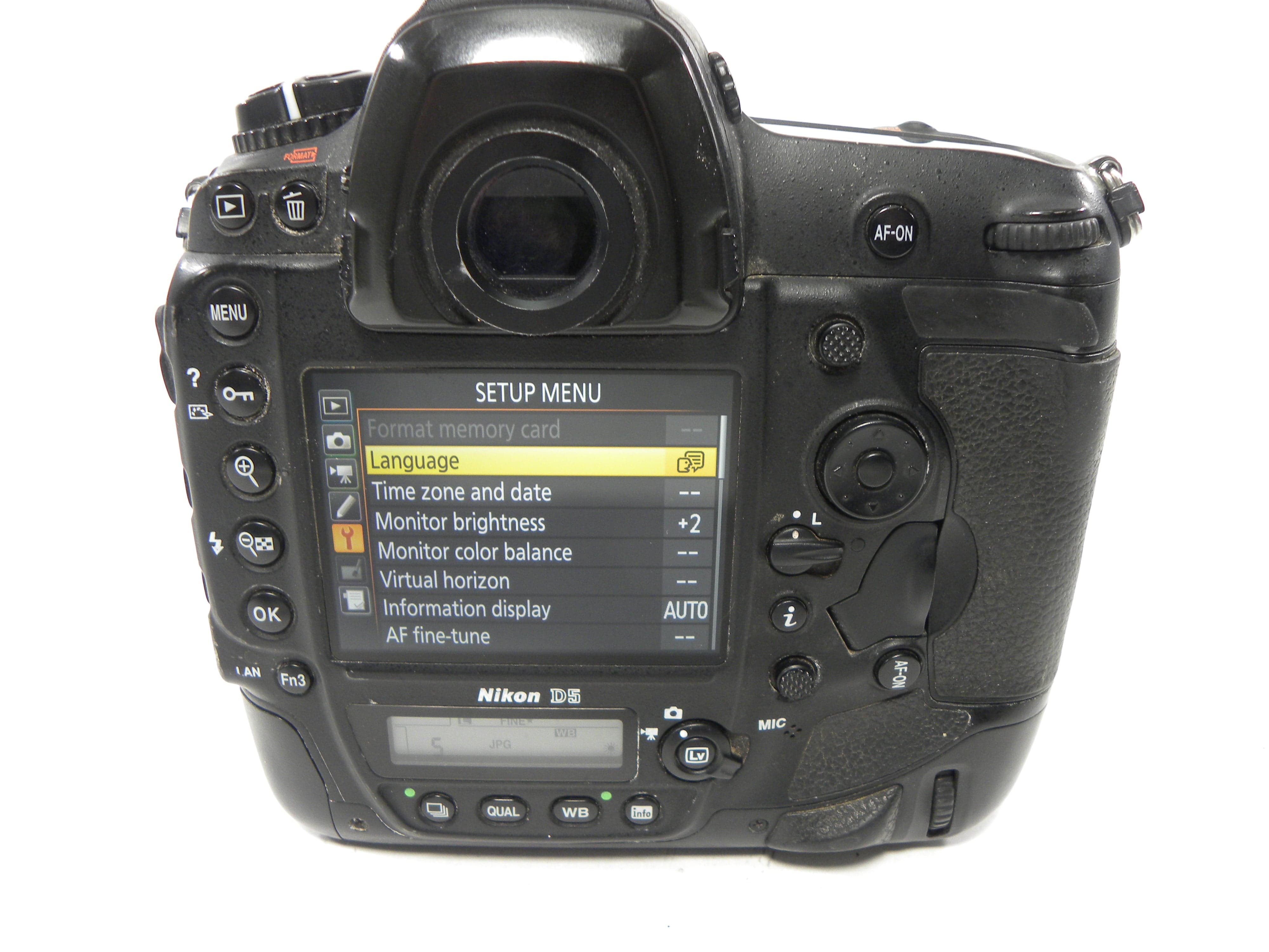 Nikon D5 FX 20.0mp Digital SLR Body Only Shutter Ct. 141,233