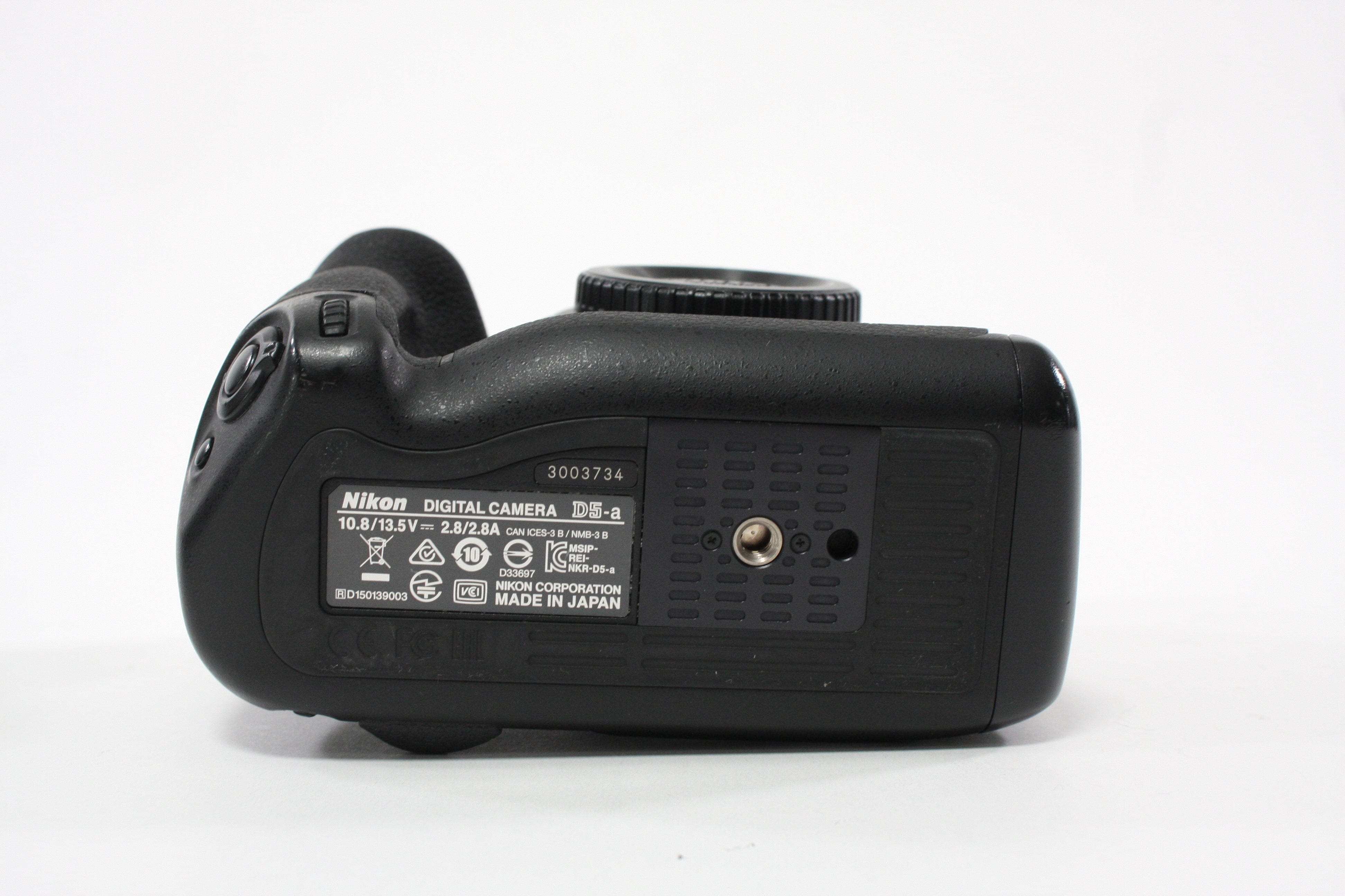 Nikon D5a Digital SLR Camera body with Shutter Count approx 61,500