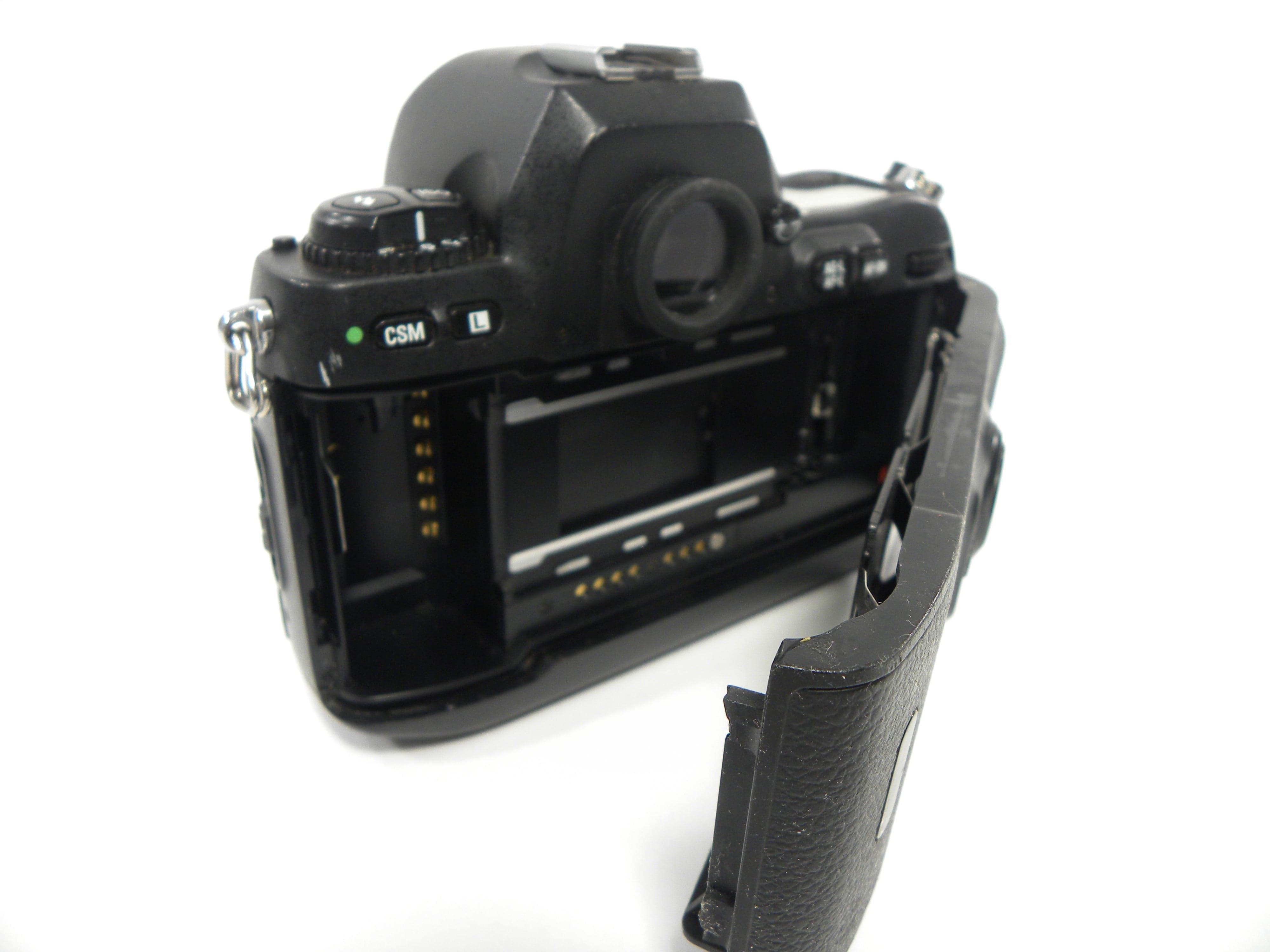 Nikon F100 35mm SLR Camera Body Only (Parts)