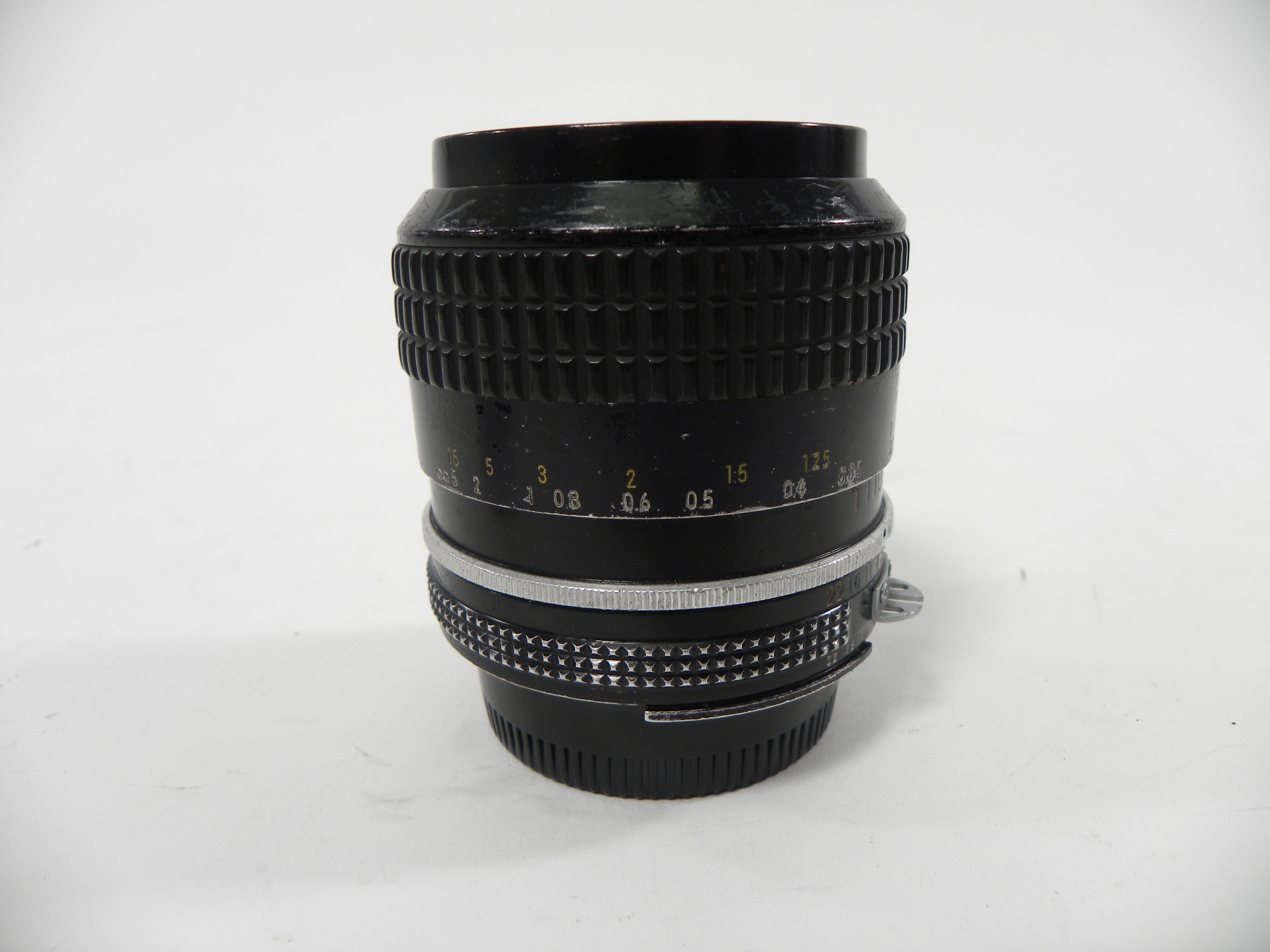 Nikon Nikkor 28mm f2