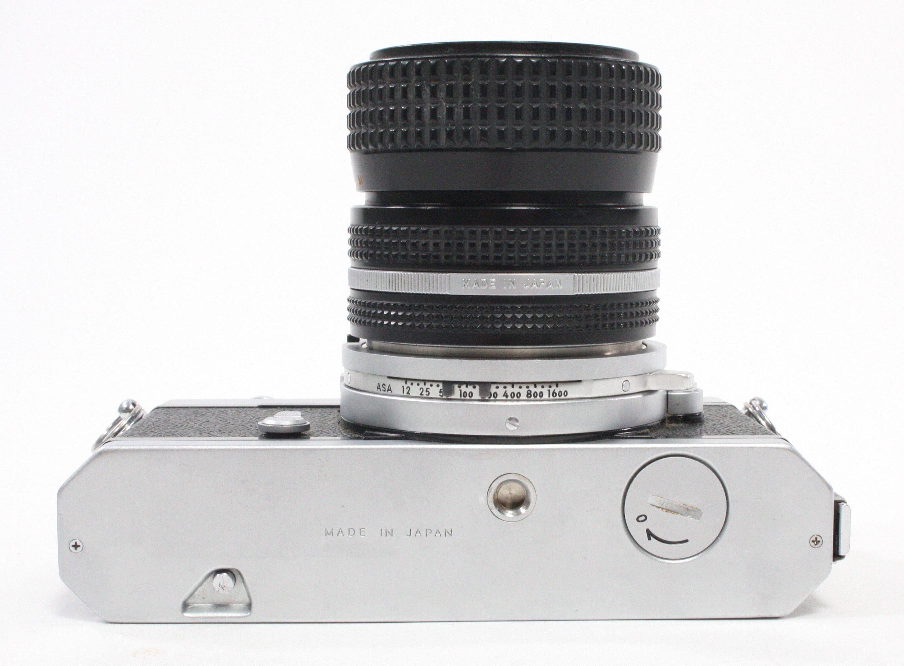 Nikon Nikkormat FT 35mm SLR Camera w/Nikon 35-70mm f/3.5-4.5 Lens
