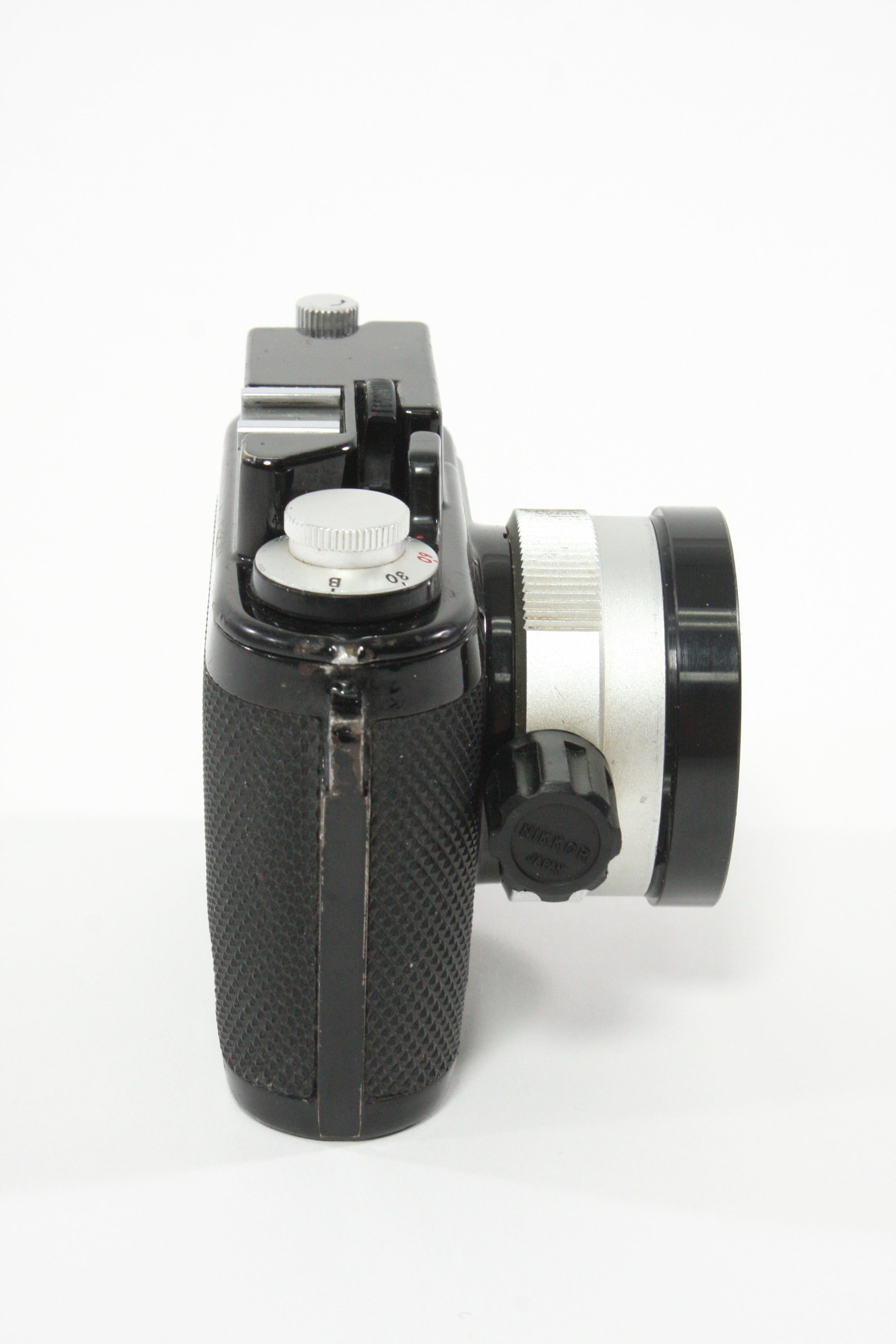 Nikonos Original with 35mm f/2.5 lens