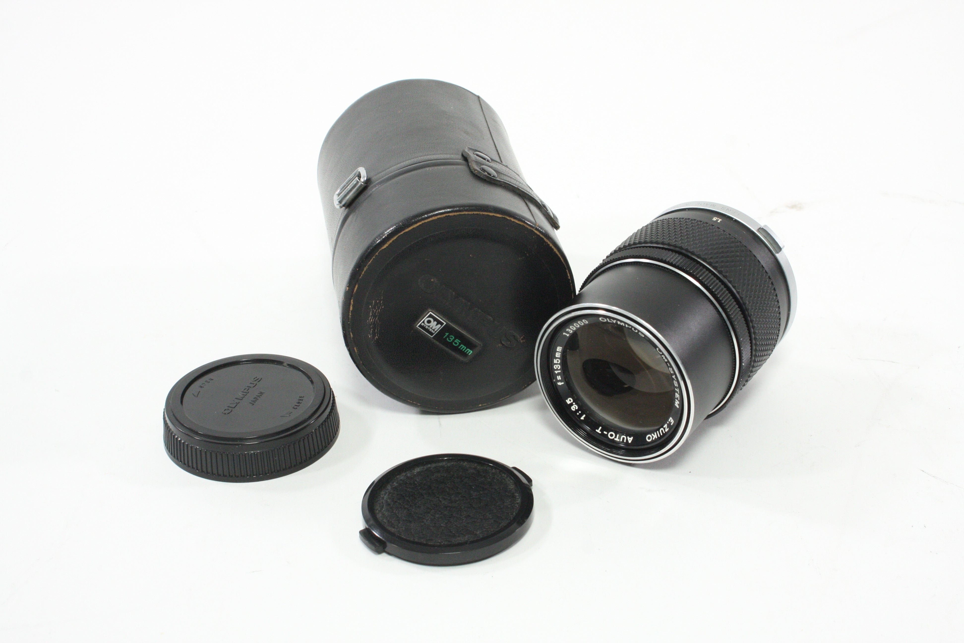 Olympus OM 135mm f/3.5 Lens for Olympus OM Mount with Case