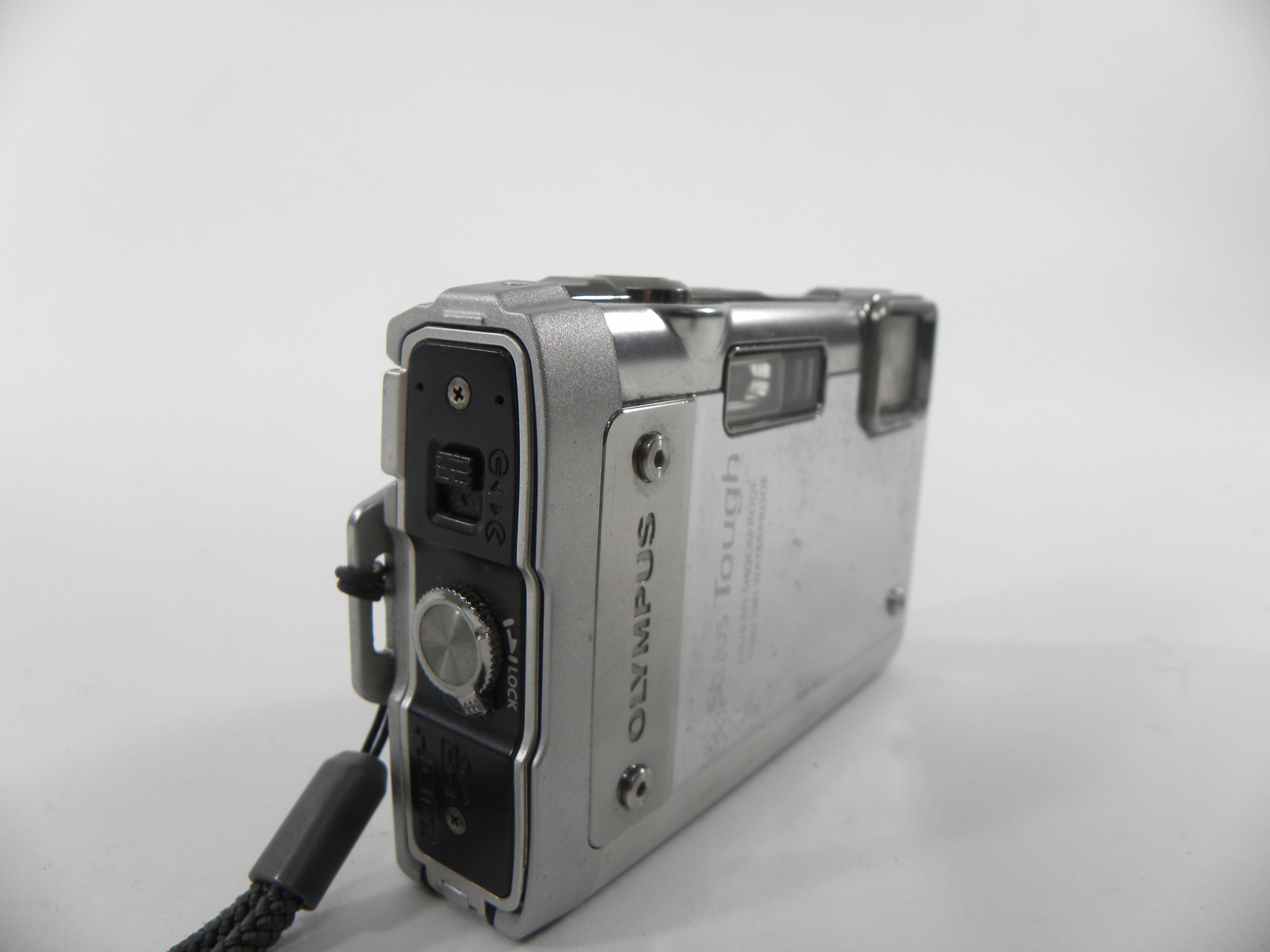 Olympus Stylus Tough 8010 14mp Digital camera