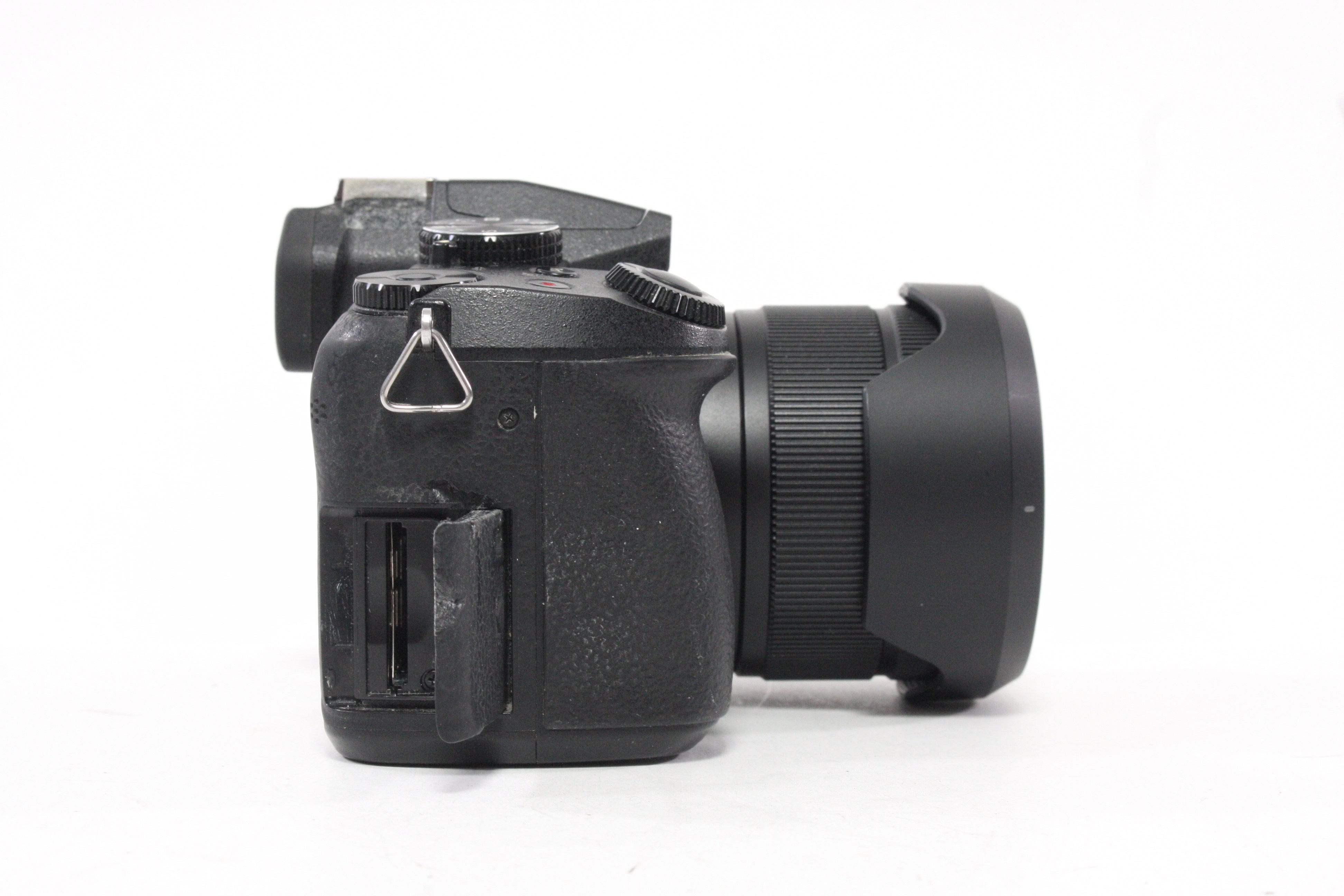 Panasonic Lumix DMC-G85 with 12-60 f/3.5-5.6 Lens