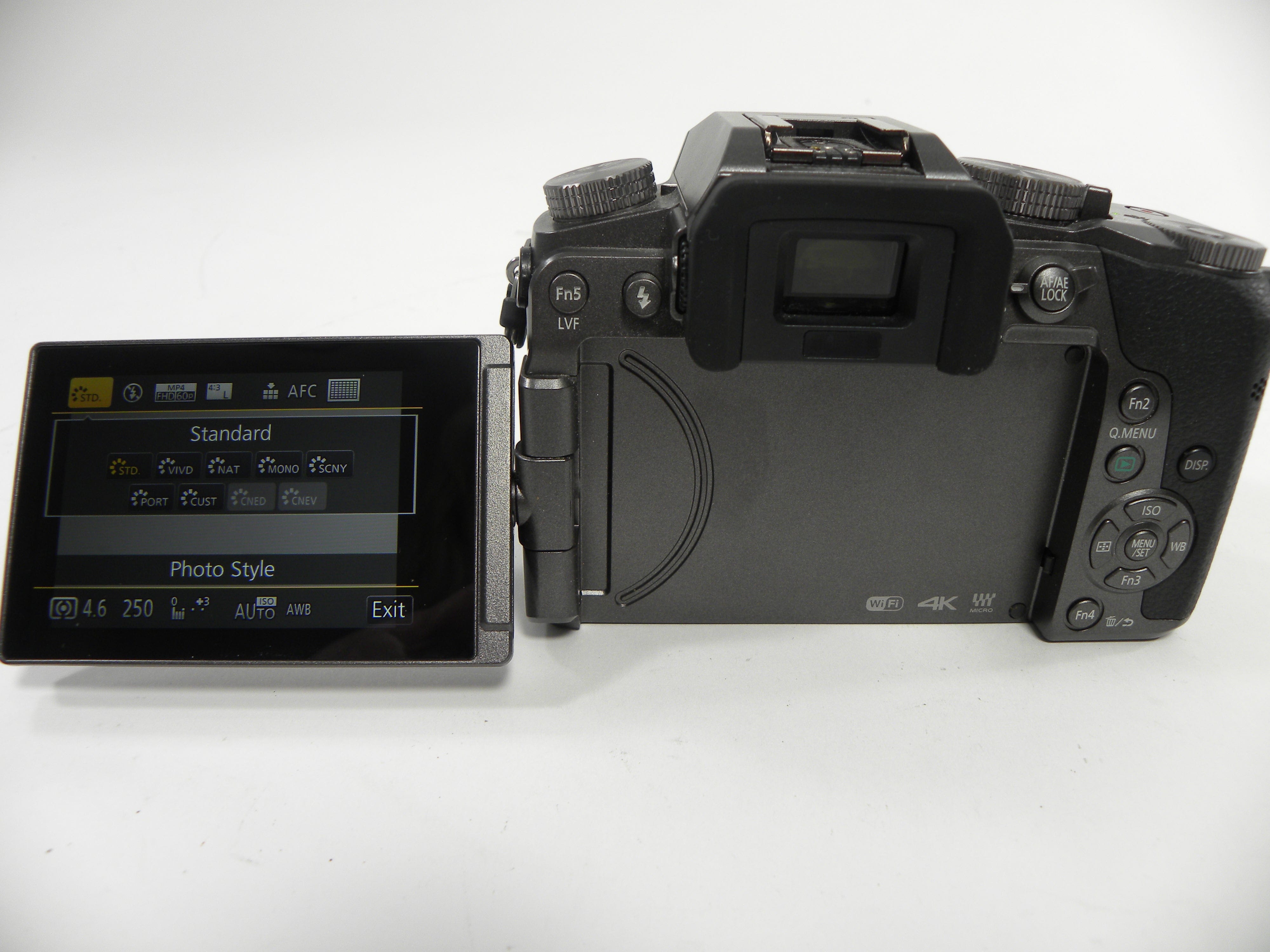 Panasonic Lumix G DMC-G7 16mp Digital Mirrorless w/14-42 Vario Shutter Ct. 205
