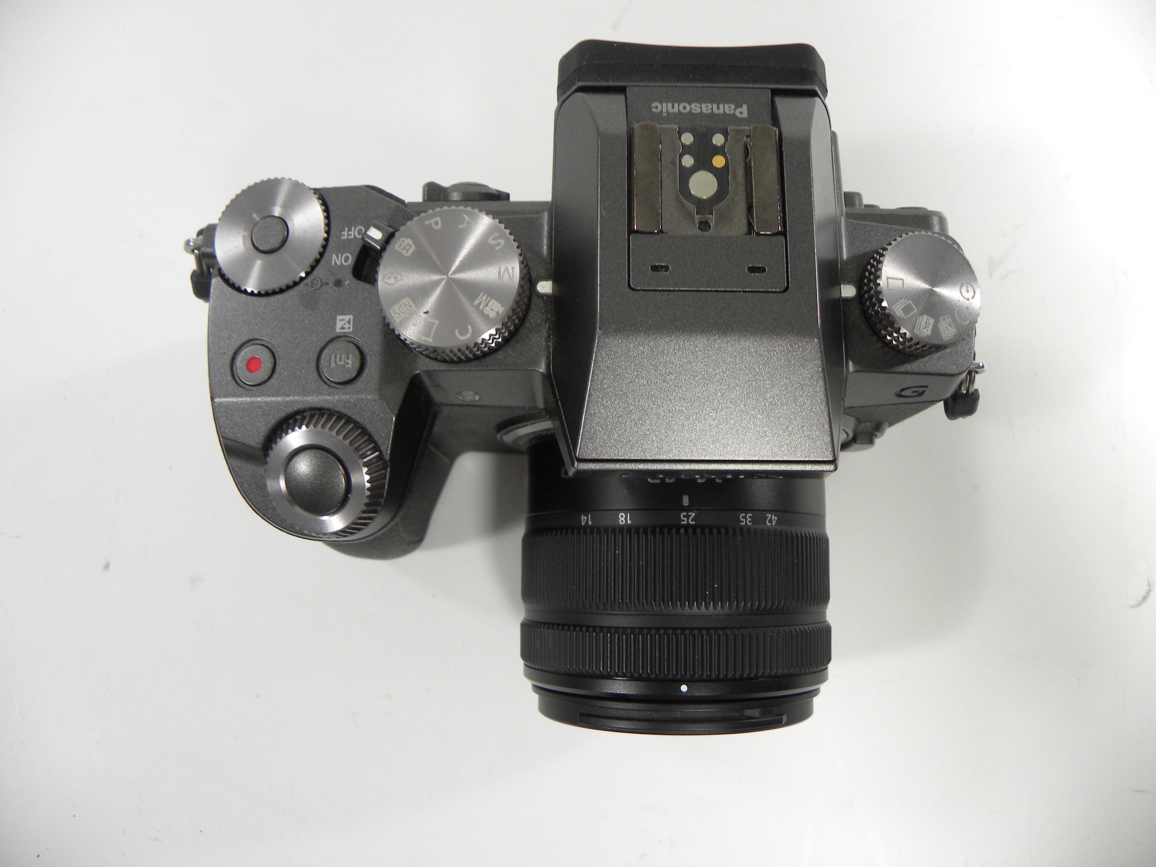 Panasonic Lumix G DMC-G7 16mp Digital Mirrorless w/14-42 Vario Shutter Ct. 205