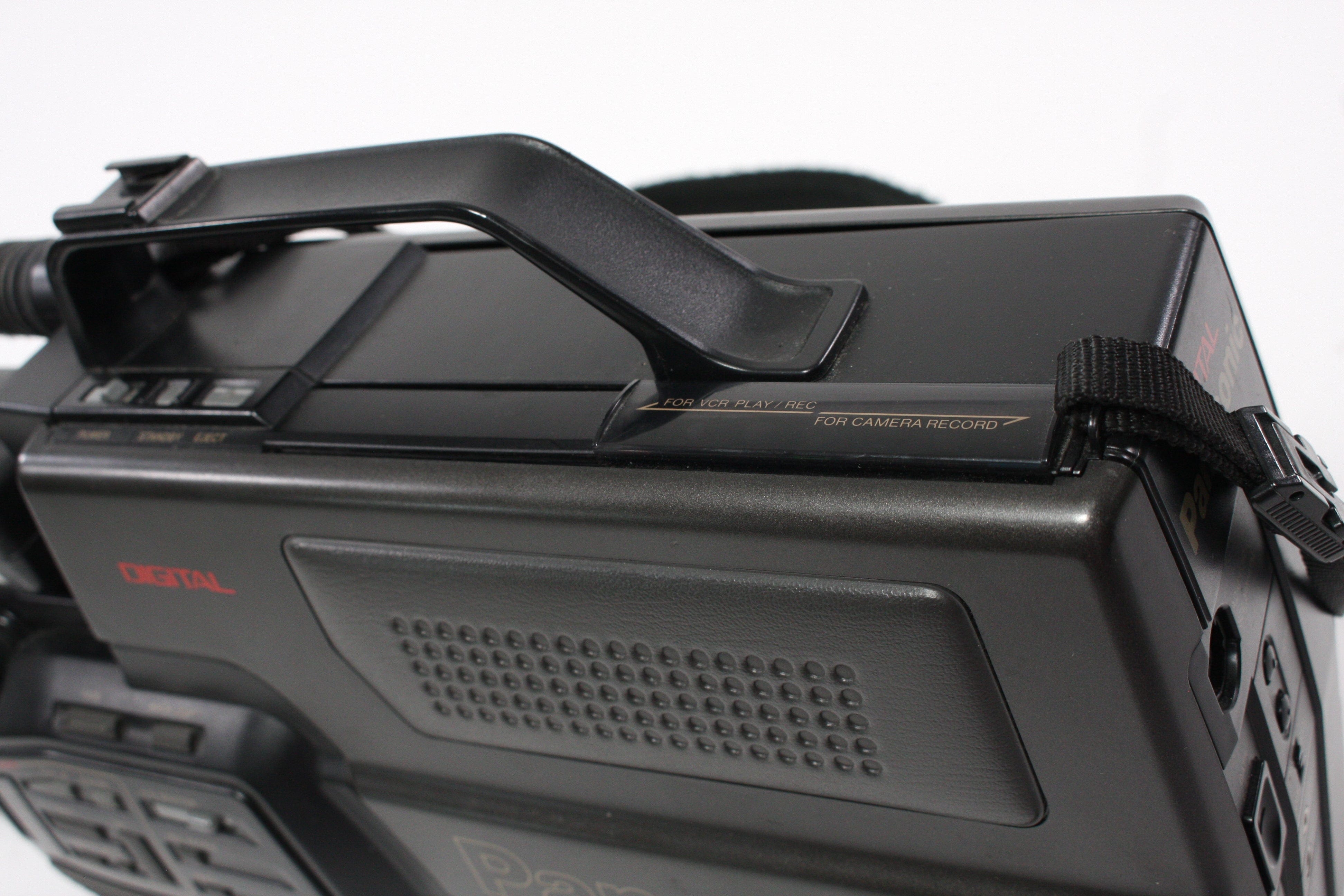 Panasonic OmniMovie HQ Camcorder Model PV-330D