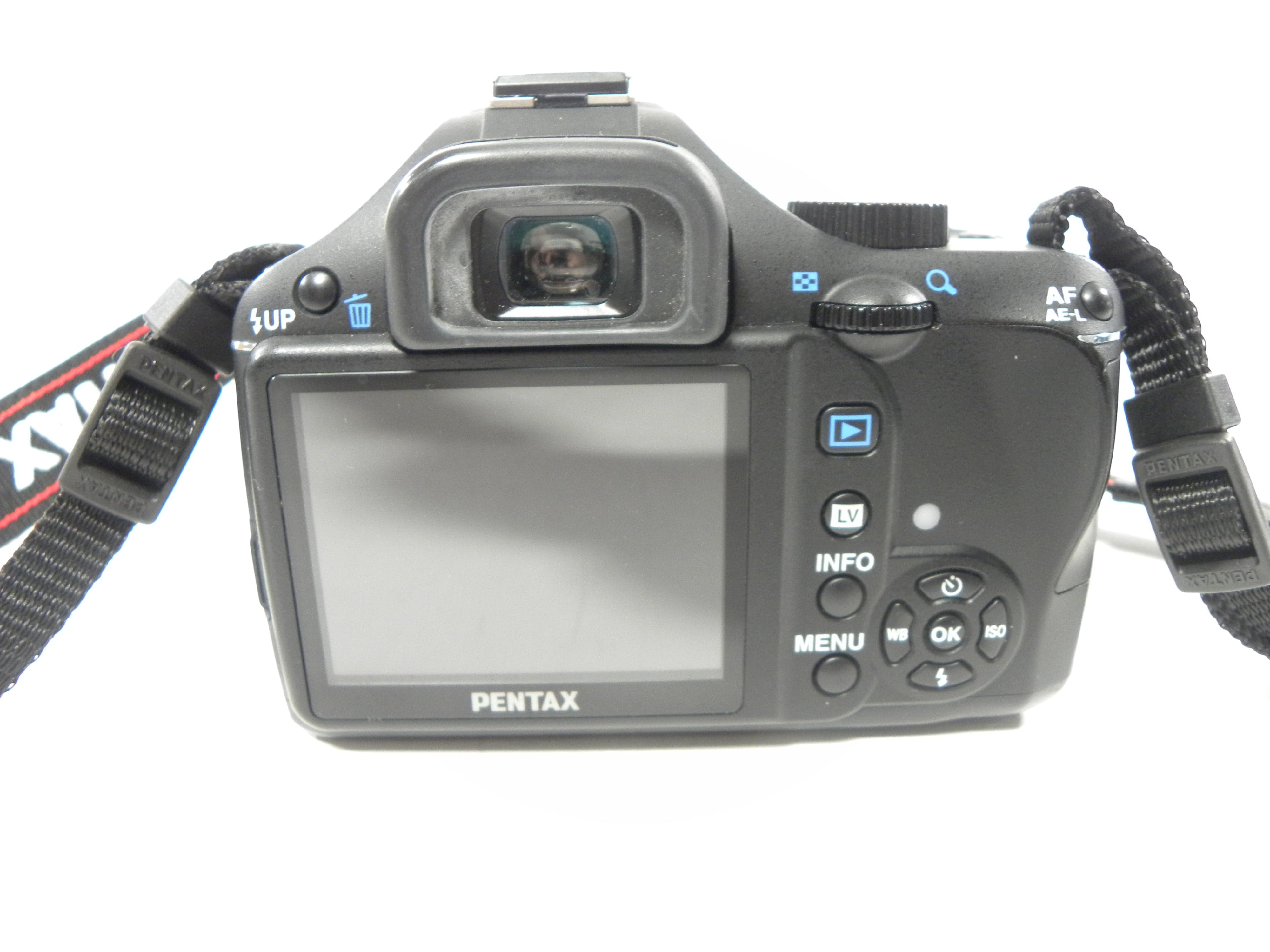 Pentax K-x 12.4mp Digital SLR w/SMC Pentax-DAL 18-55 f3.5-5.6