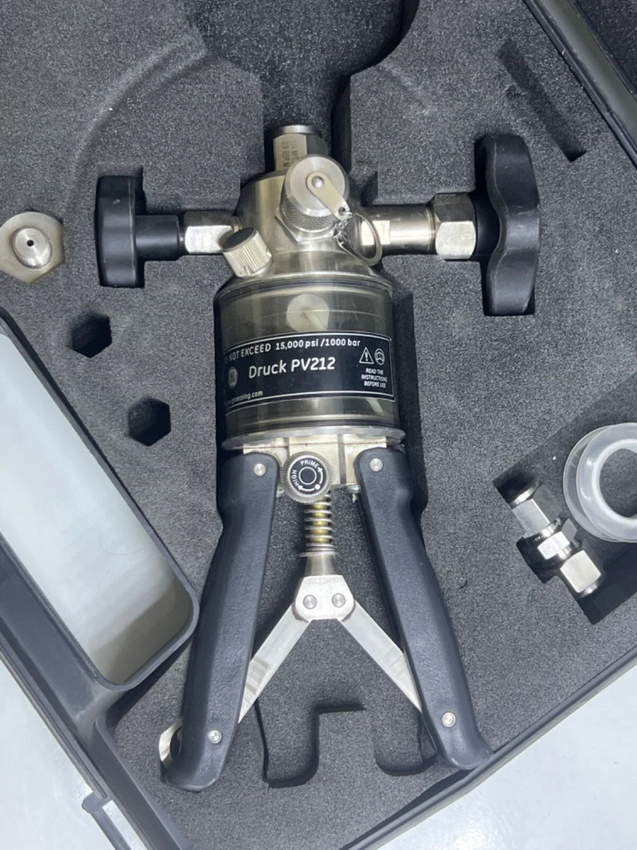 GE DRUCK PV212 HYDRAUILC PRESSURE PUMP 15000 PSI /1000 BAR