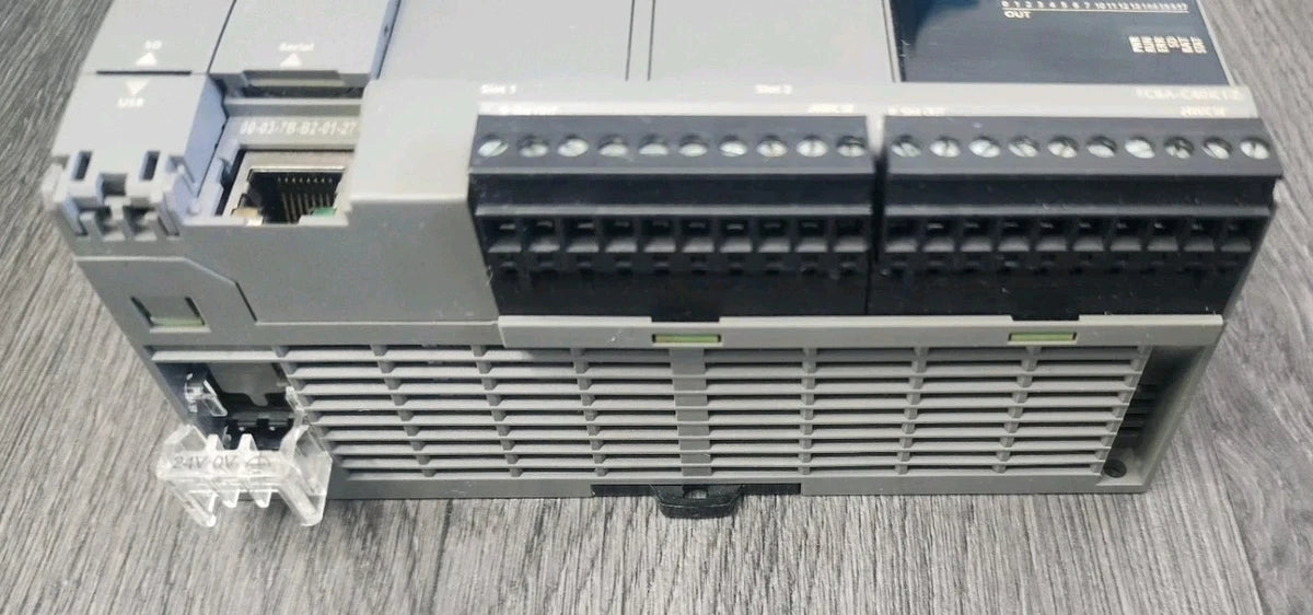 Idec FC6A-C40K1CE MicroSmart Programmable Controller 40 IO CPU 24VDC Trans. Sink