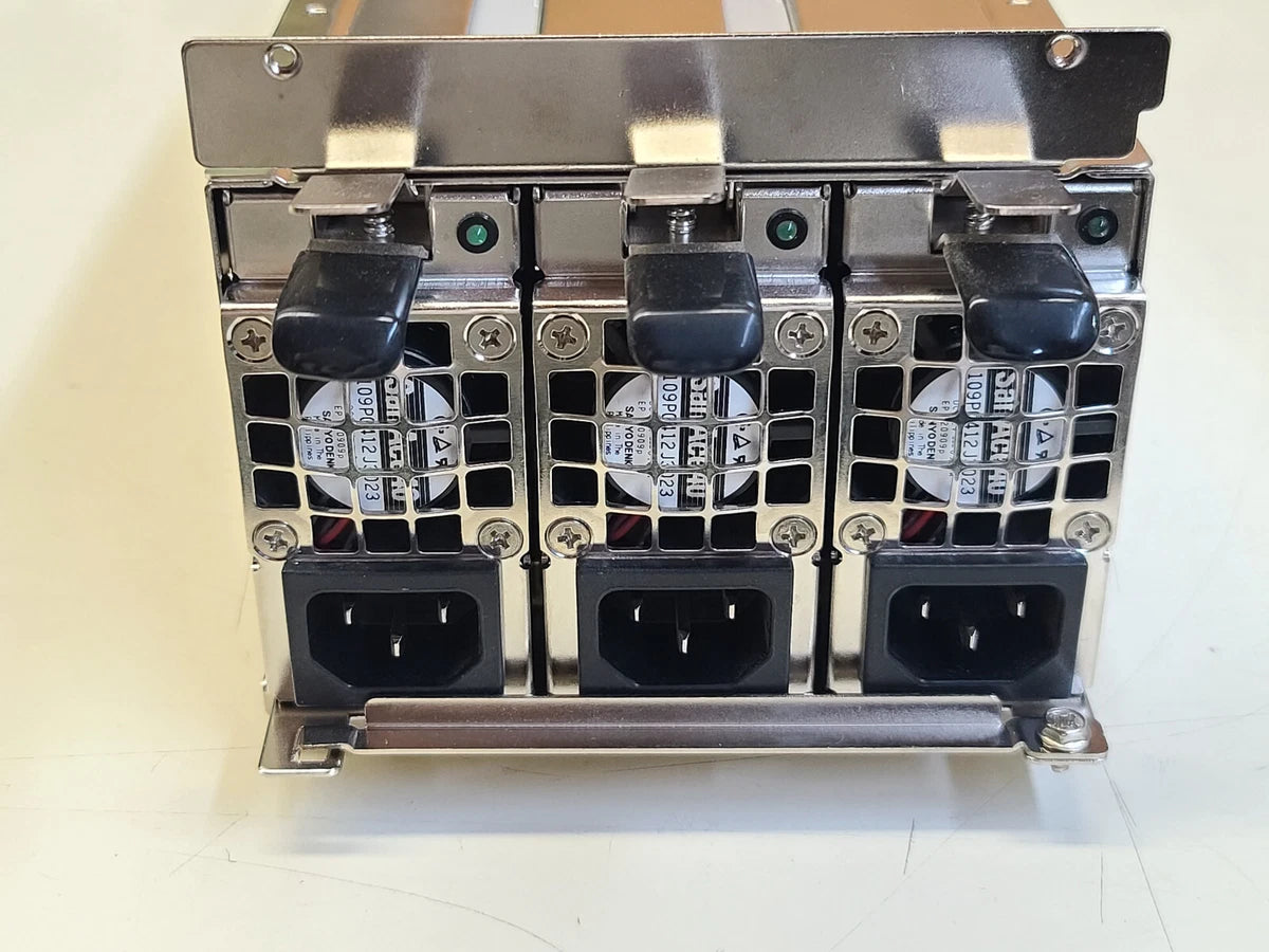 Zippy Emacs 3U 650W 2+1 Redundant PFC EPS12V Power Supply R3G-6650P TESTED