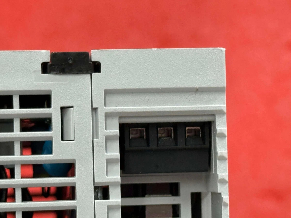 IDEC FC5A-D16RS1 Relay SOURCE OUTPUT