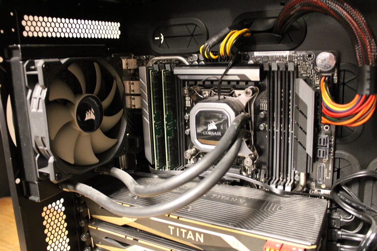 Amax AX10000 AI/HPC/Deep Learning 4x Nvidia Titan V Volta 18-Core W-2295 64Gb