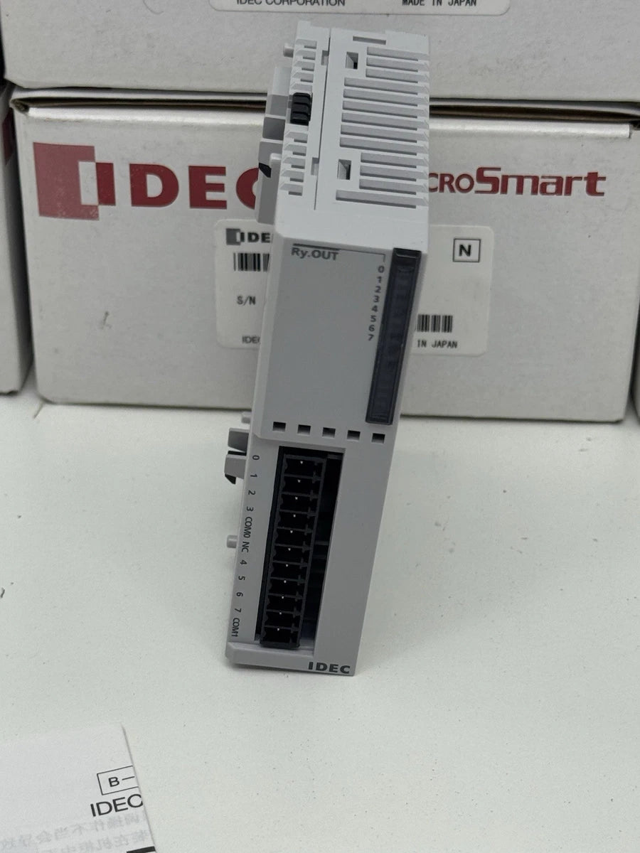 IDEC FC4A-R081 MICROSMART DIGITAL I/O MODULE