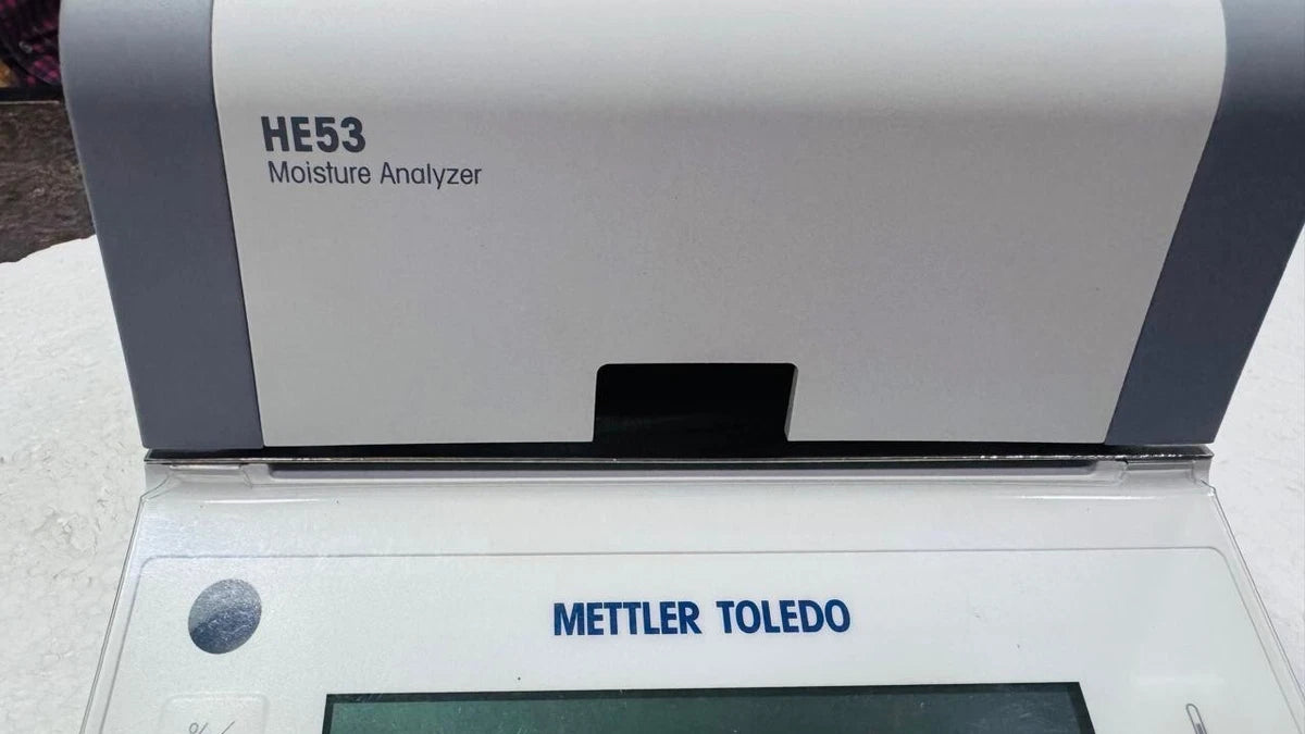 Mettler Toledo HE53 Moisture Analyzer (200-240V