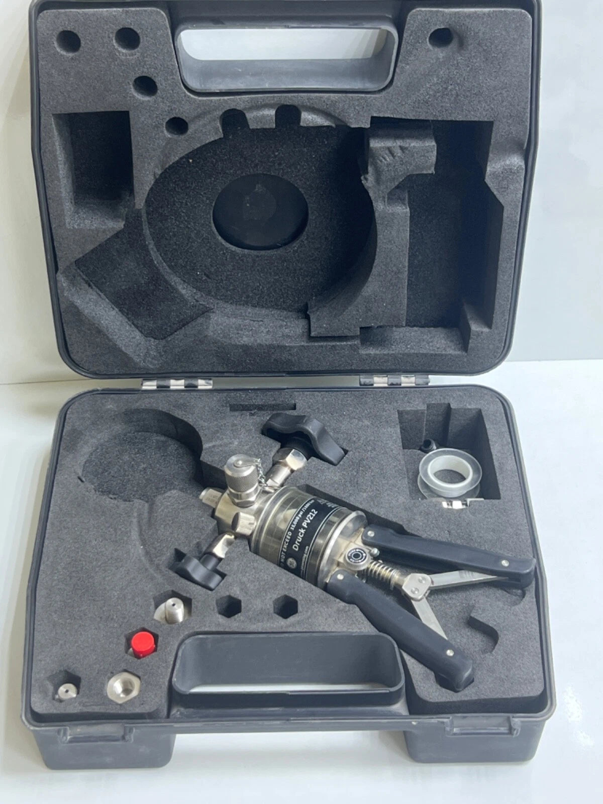 GE DRUCK PV212 HYDRAUILC PRESSURE PUMP 15000 PSI /1000 BAR